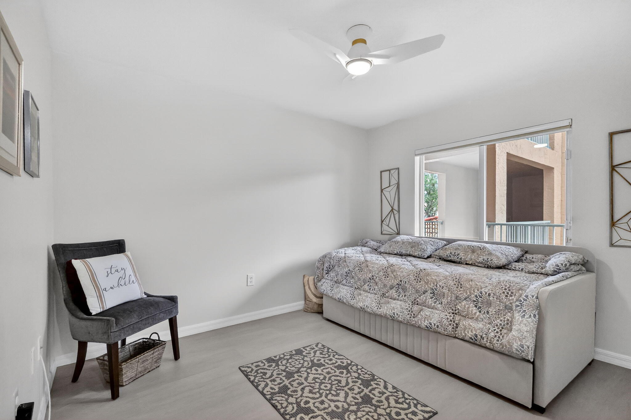 CORAL COVE CONDO - Residential Lease