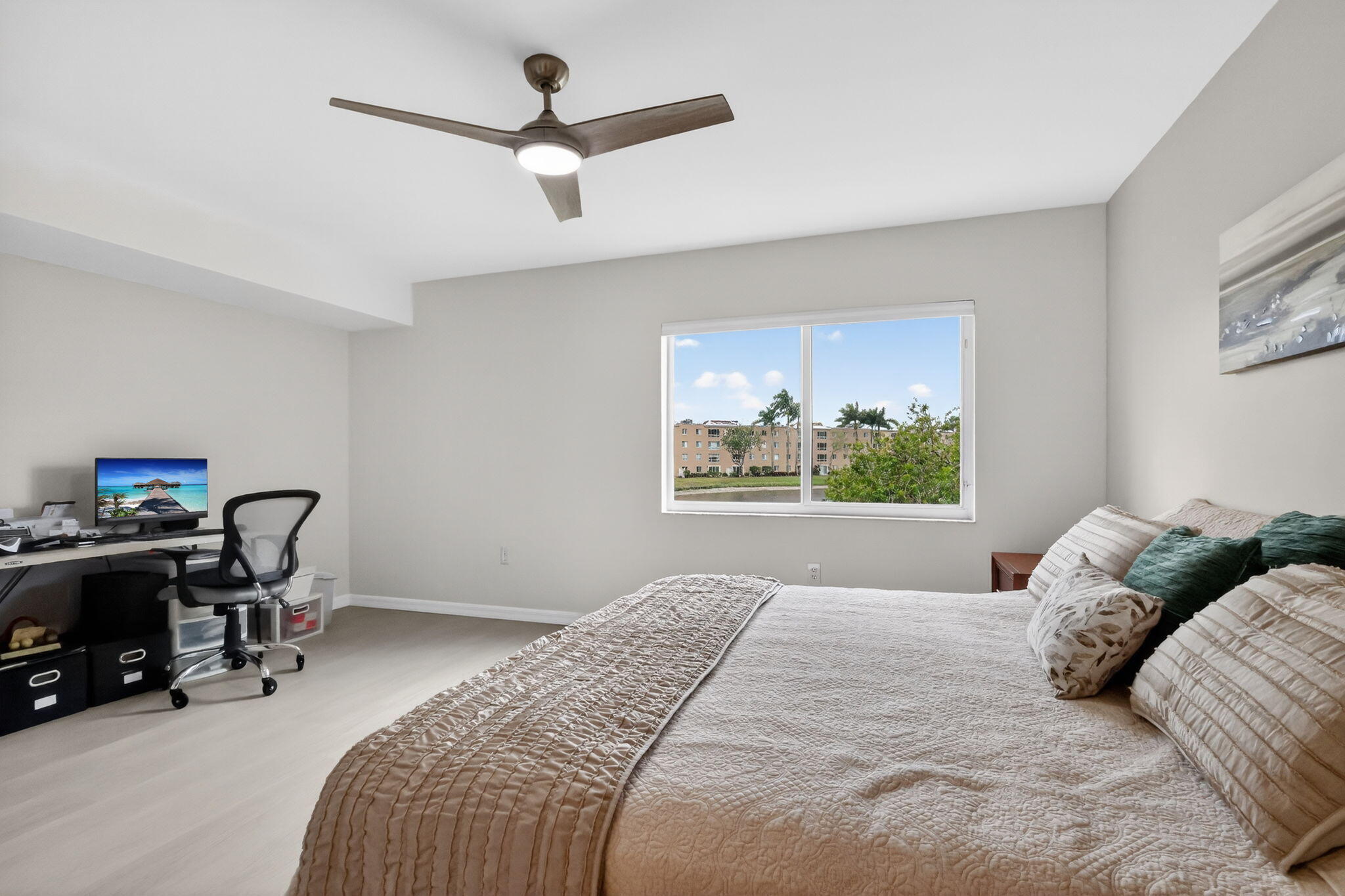 CORAL COVE CONDO - Residential Lease