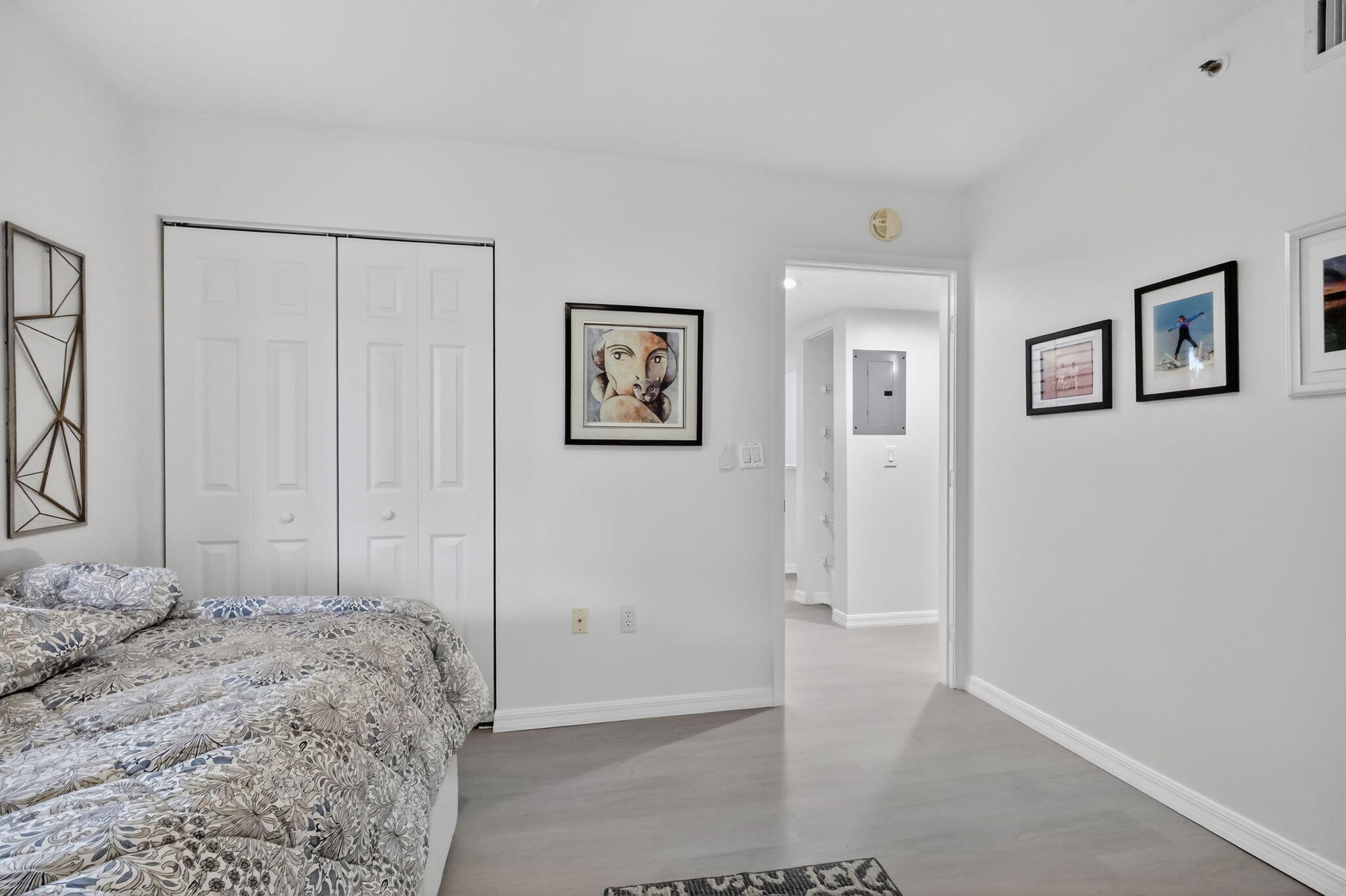 CORAL COVE CONDO - Residential Lease