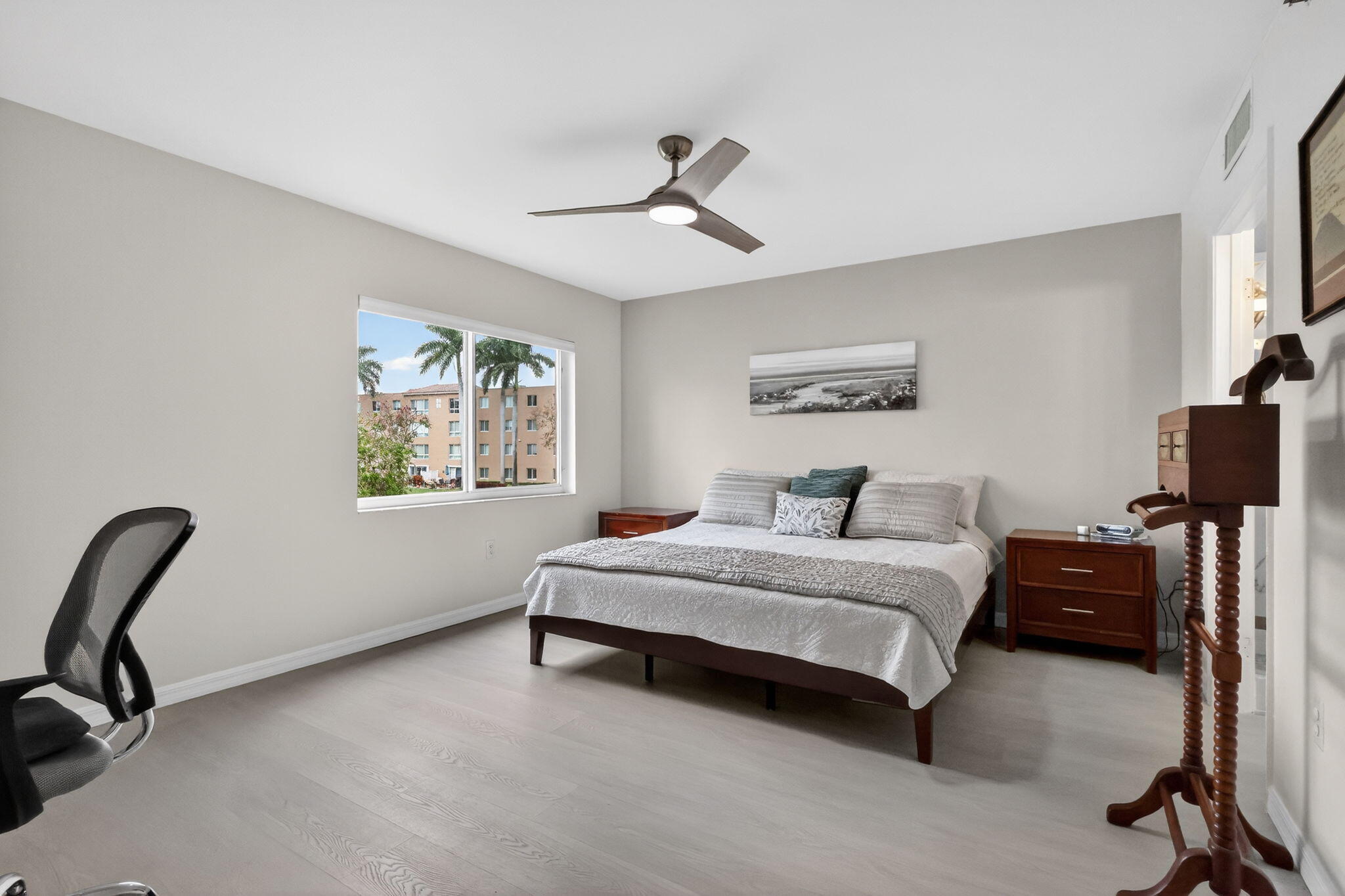 CORAL COVE CONDO - Residential Lease