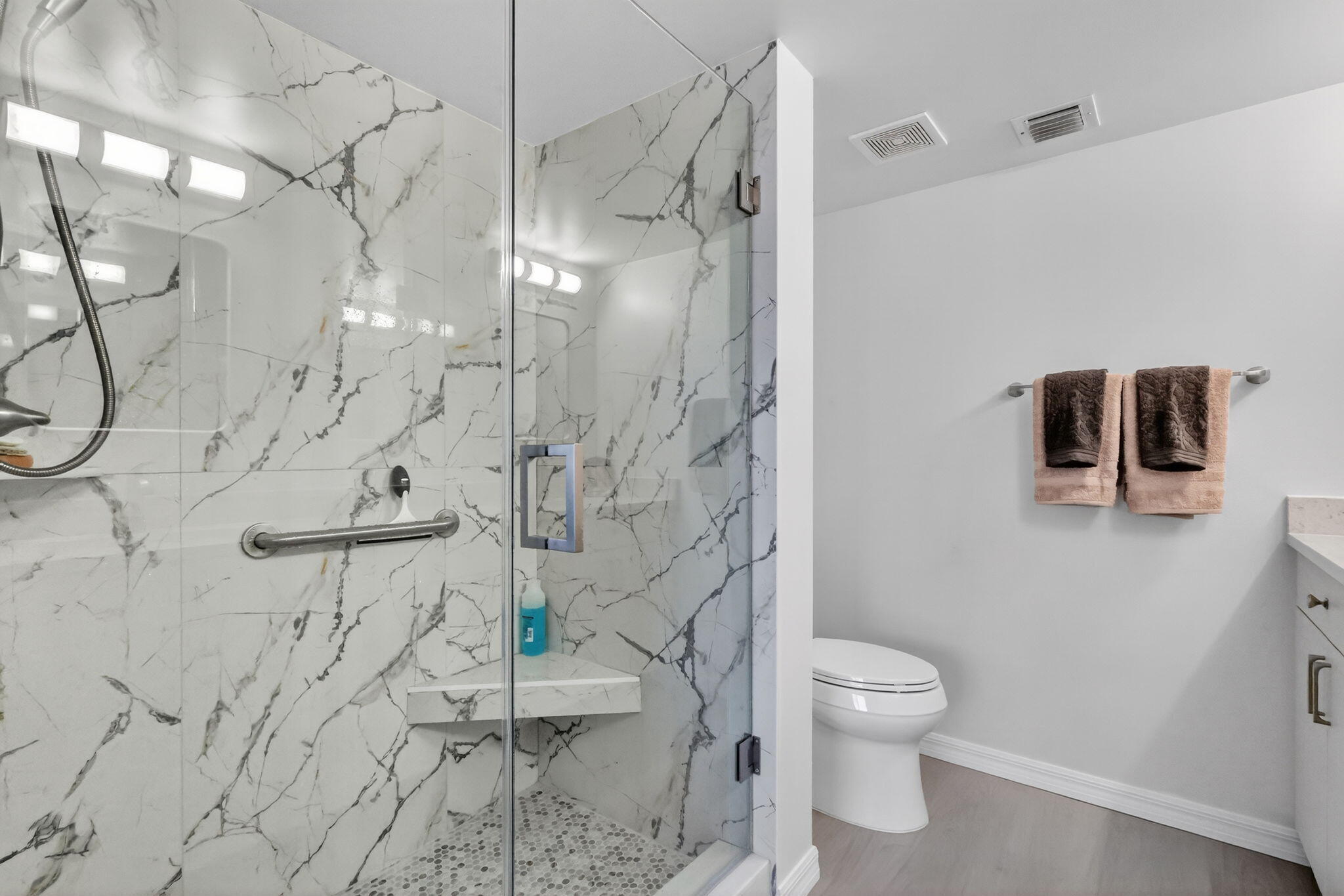 CORAL COVE CONDO - Residential Lease