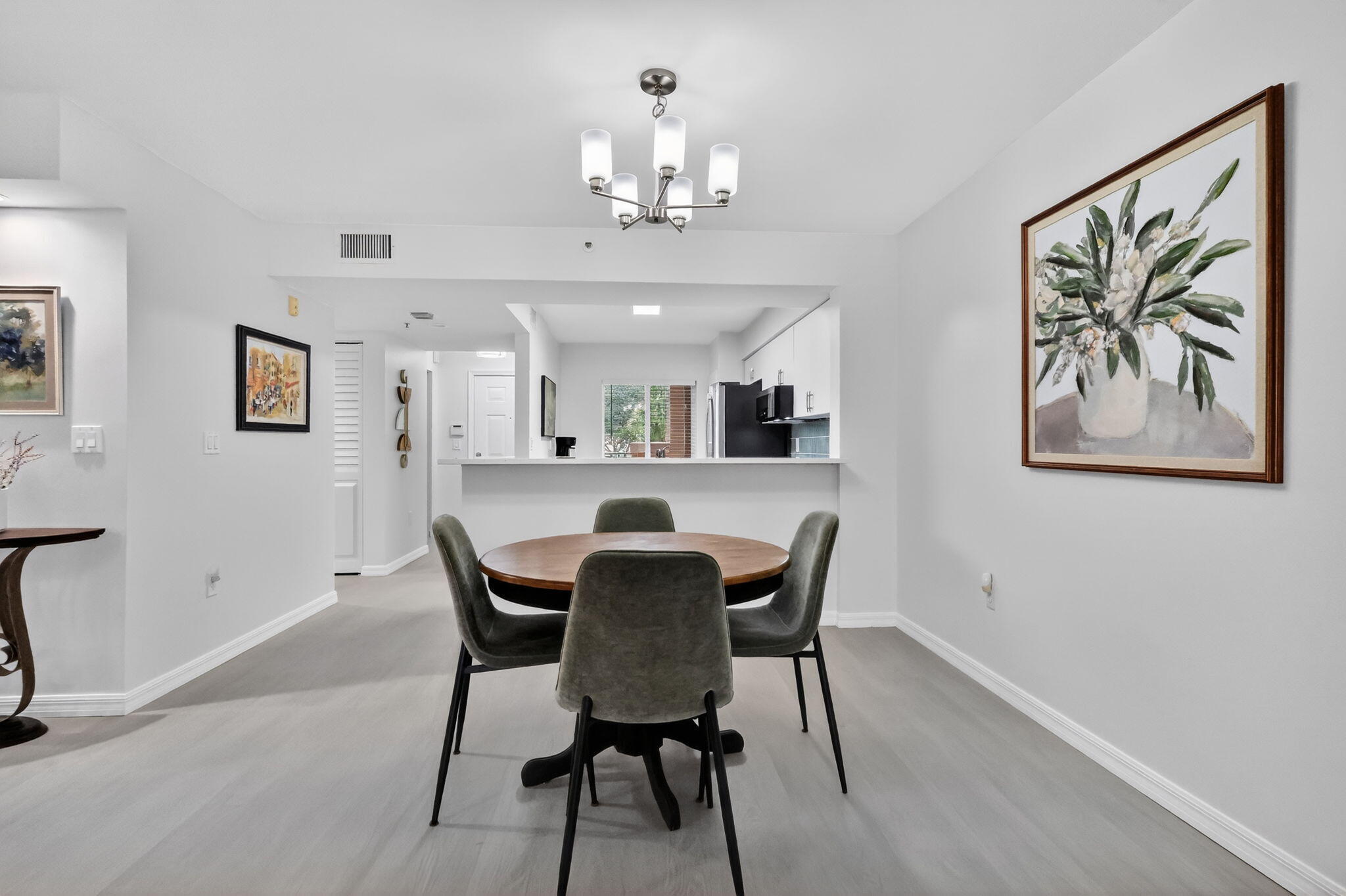 CORAL COVE CONDO - Residential Lease