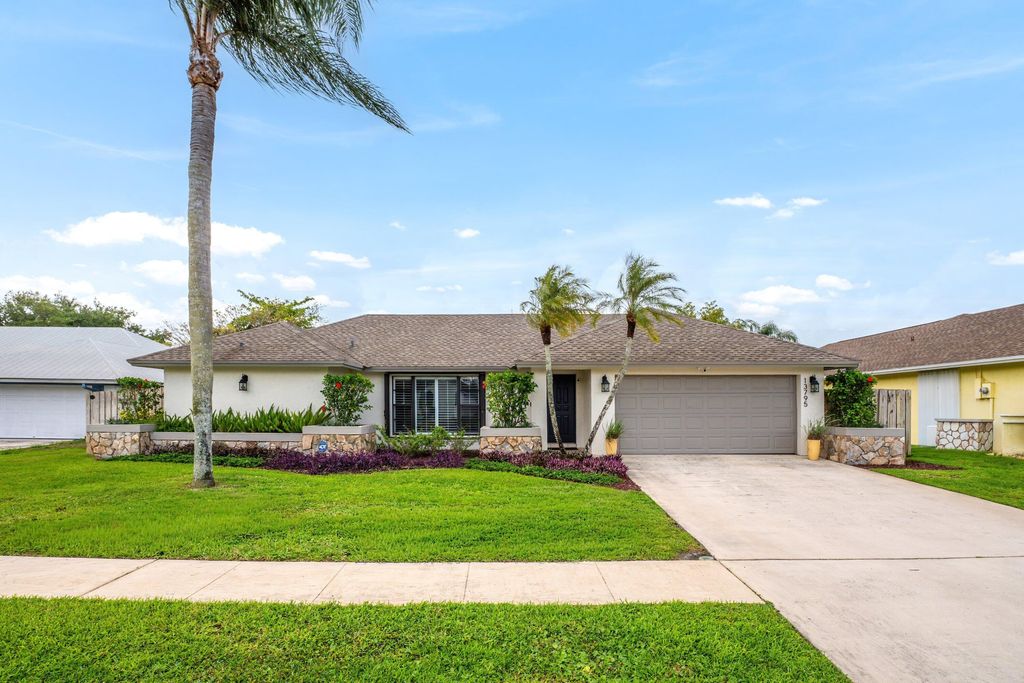 Photo of 13795 Geranium Place, Wellington, FL 33414 (MLS # B26011812)