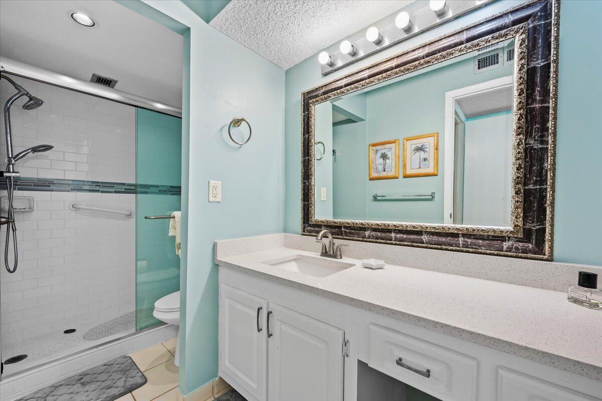 LE CHATEAU ROYAL CONDO - Residential Lease