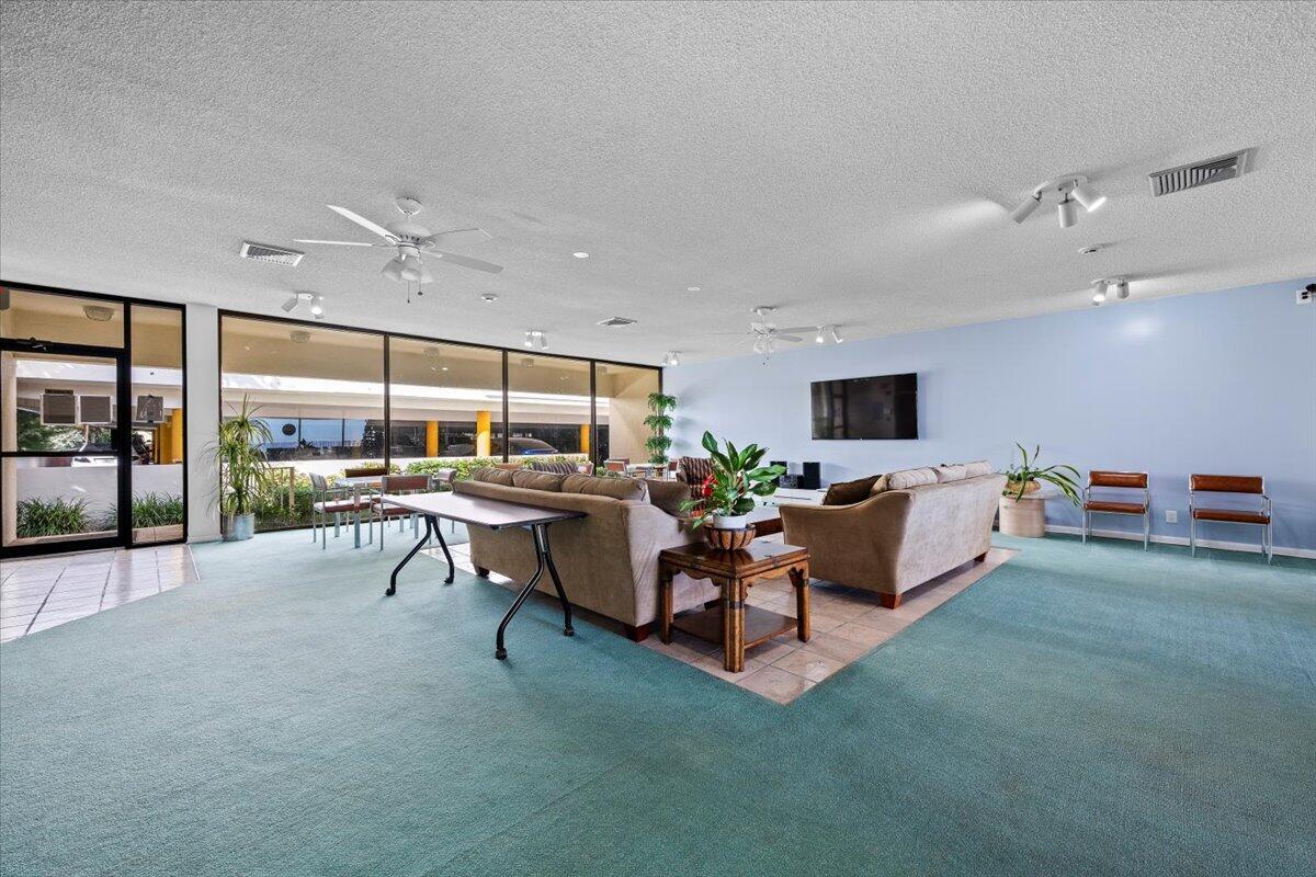 LE CHATEAU ROYAL CONDO - Residential Lease