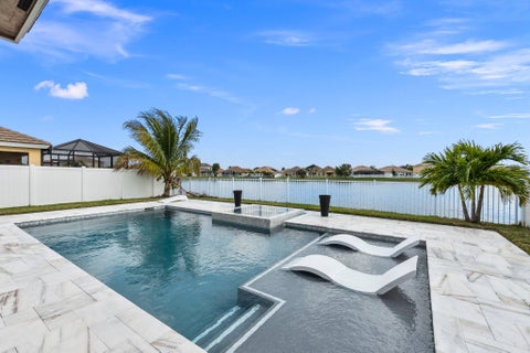 Featured picture for the property R10967888