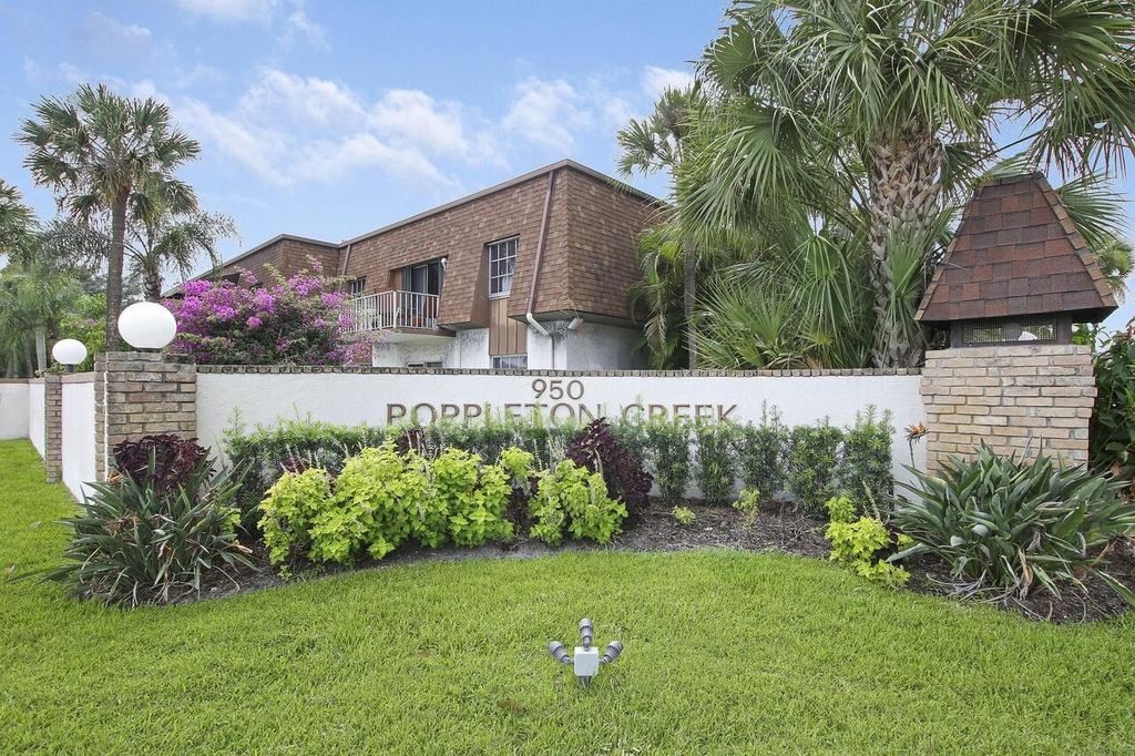 Photo of 950 S Kanner Highway #E2, Stuart, FL 34994 (MLS # R10923097)