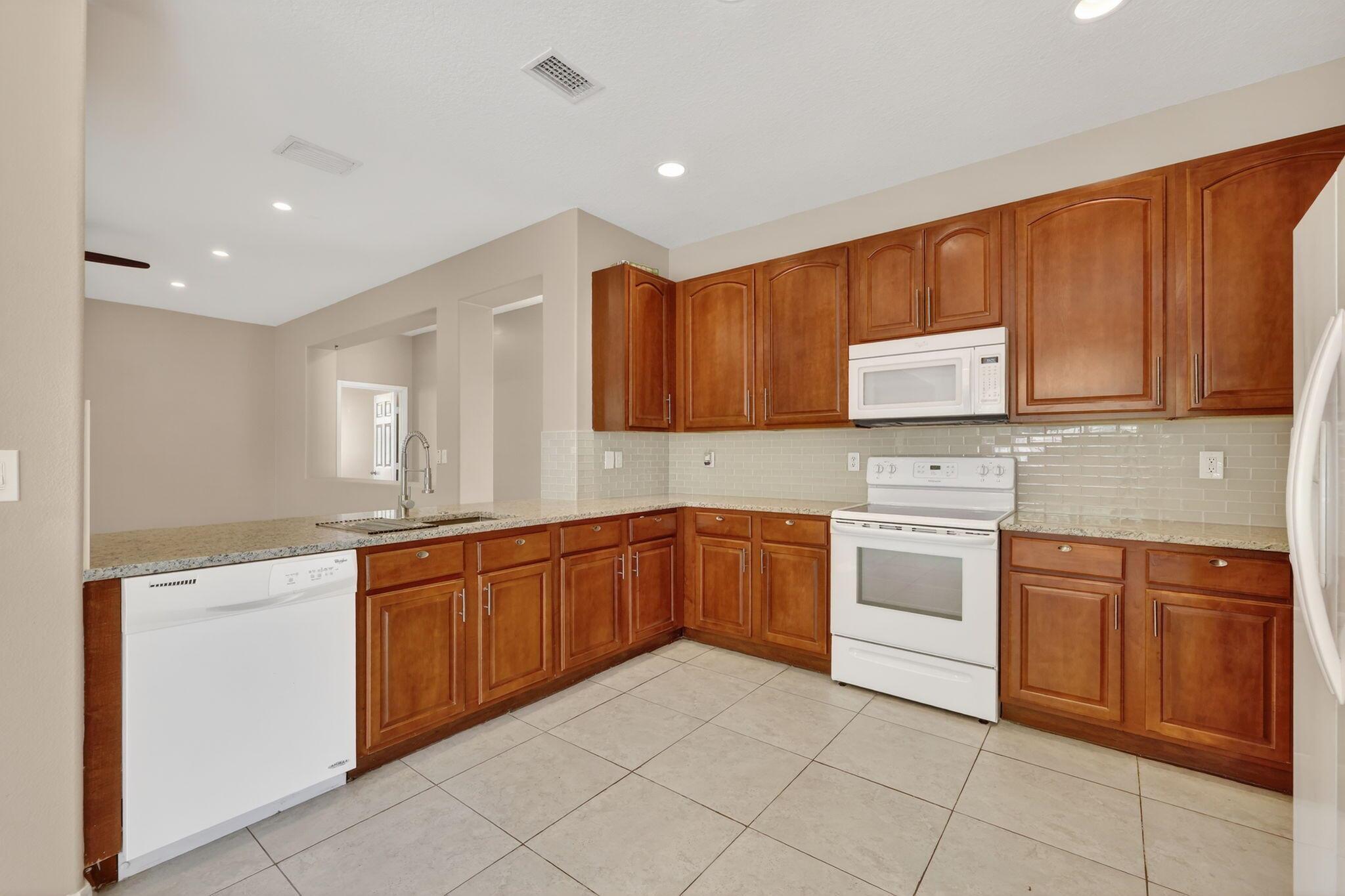 PORT ST LUCIE SECTION 33 - Residential