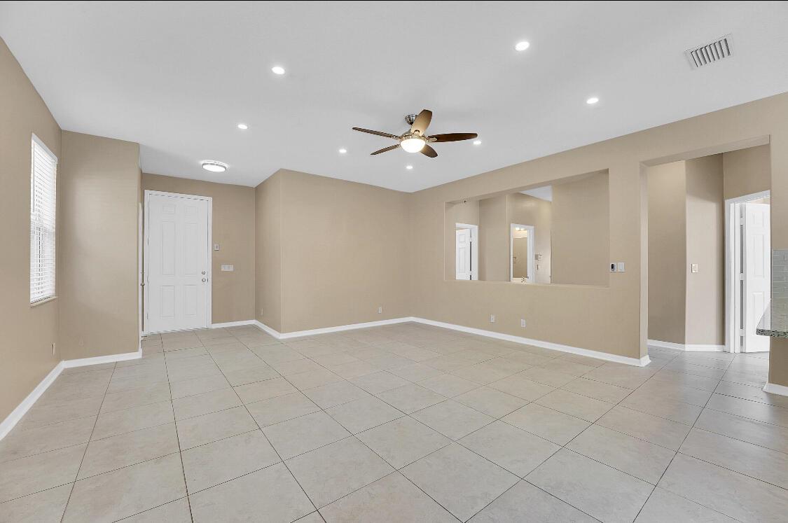 PORT ST LUCIE SECTION 33 - Residential