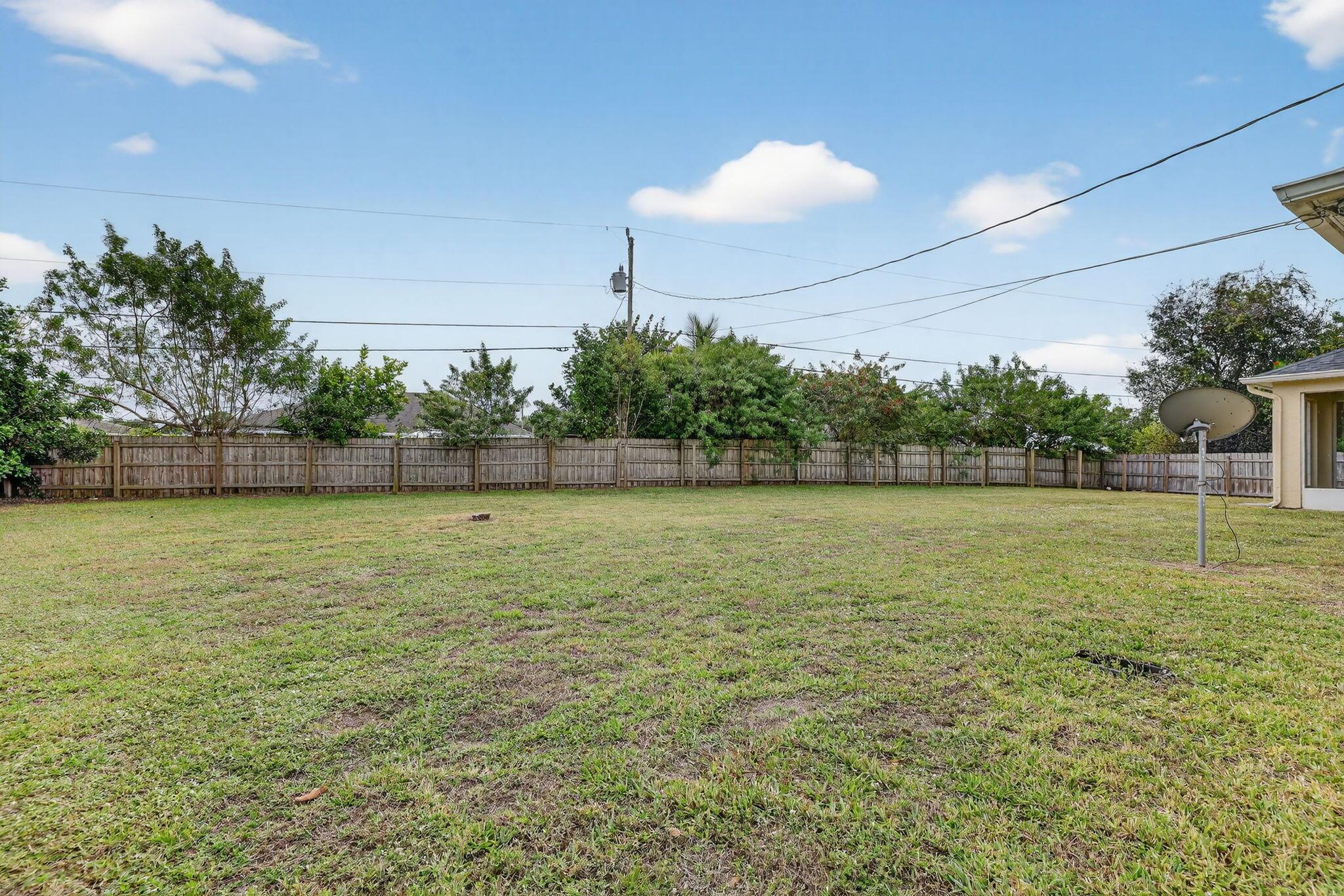 PORT ST LUCIE SECTION 33 - Residential