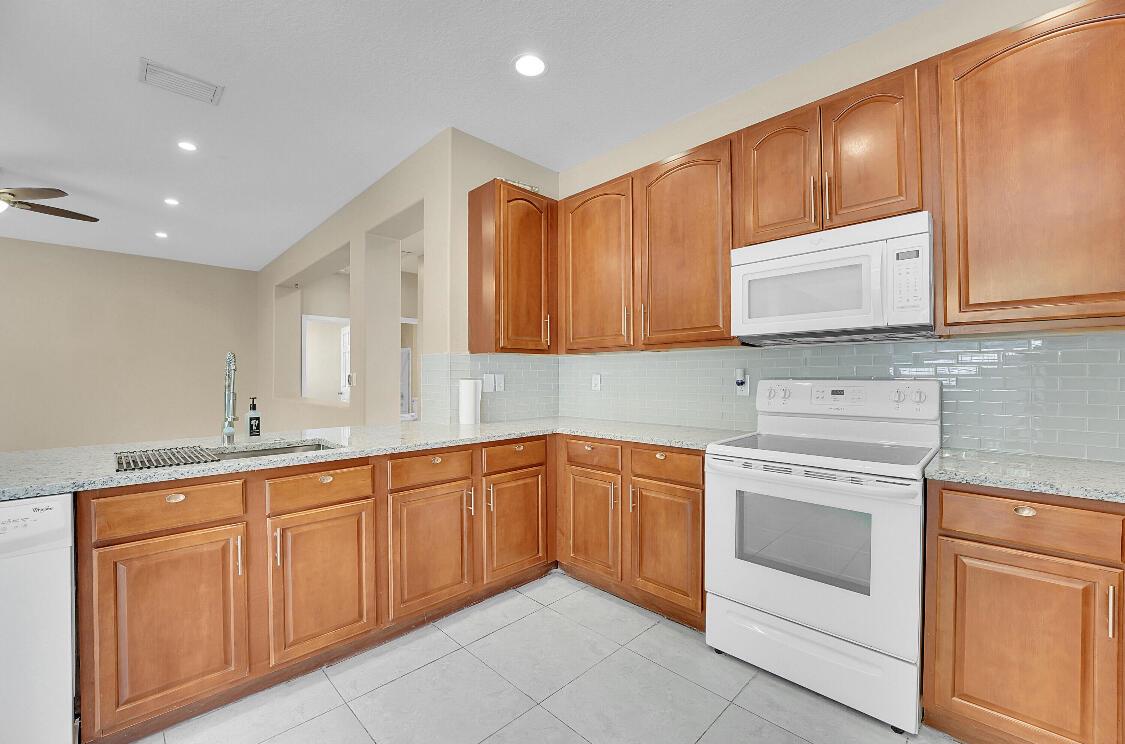 PORT ST LUCIE SECTION 33 - Residential