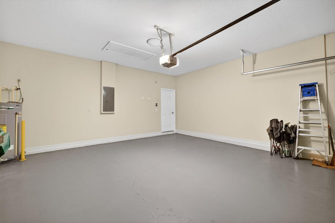 PORT ST LUCIE SECTION 33 - Residential