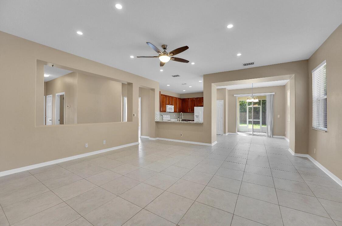 PORT ST LUCIE SECTION 33 - Residential