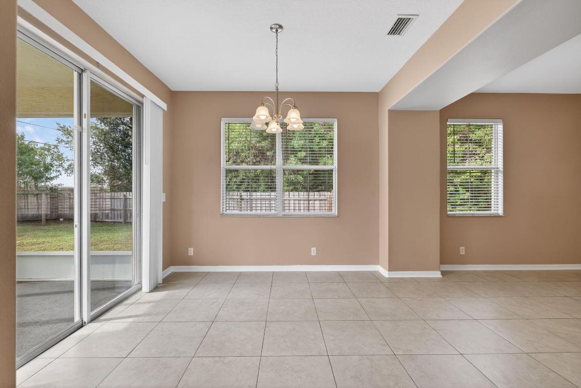 PORT ST LUCIE SECTION 33 - Residential