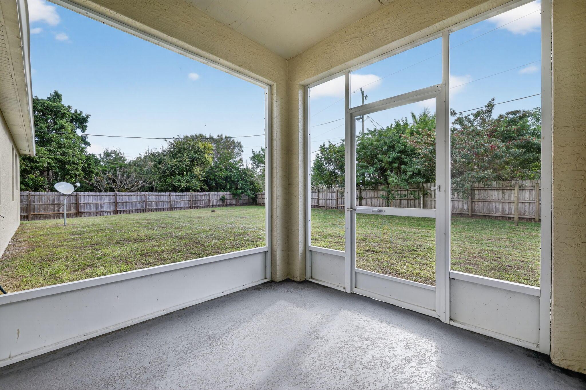 PORT ST LUCIE SECTION 33 - Residential