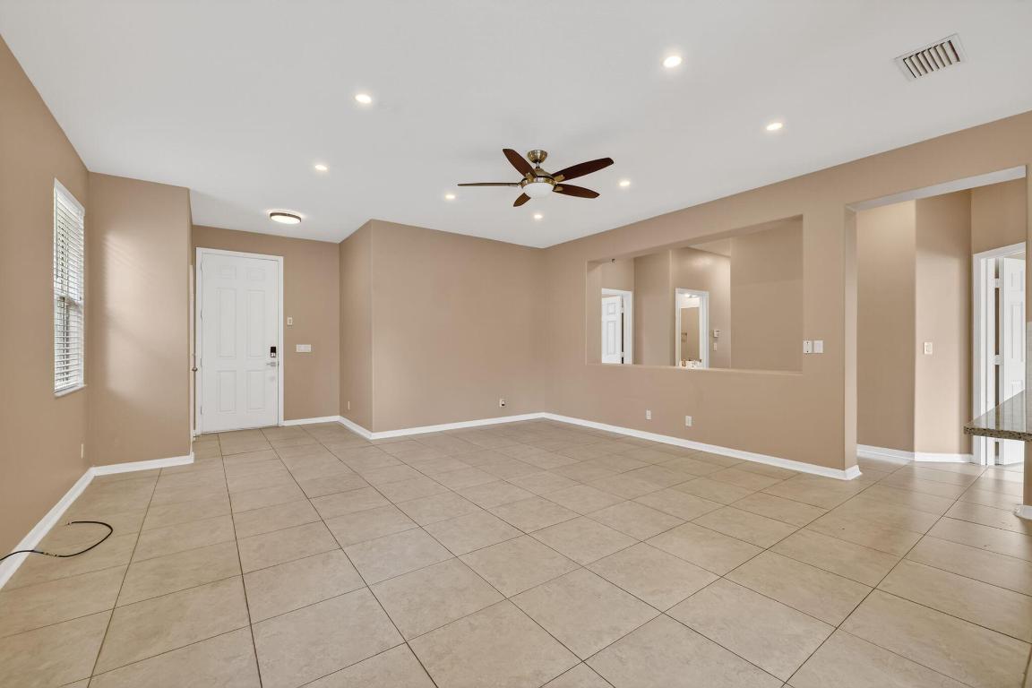 PORT ST LUCIE SECTION 33 - Residential