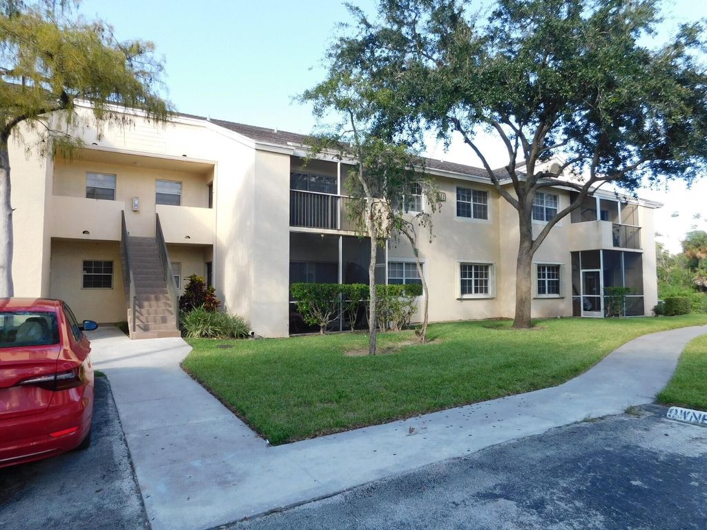 Photo of 611 Cypress Lake Boulevard #I, Deerfield Beach, FL 33064 (MLS # R11163177)