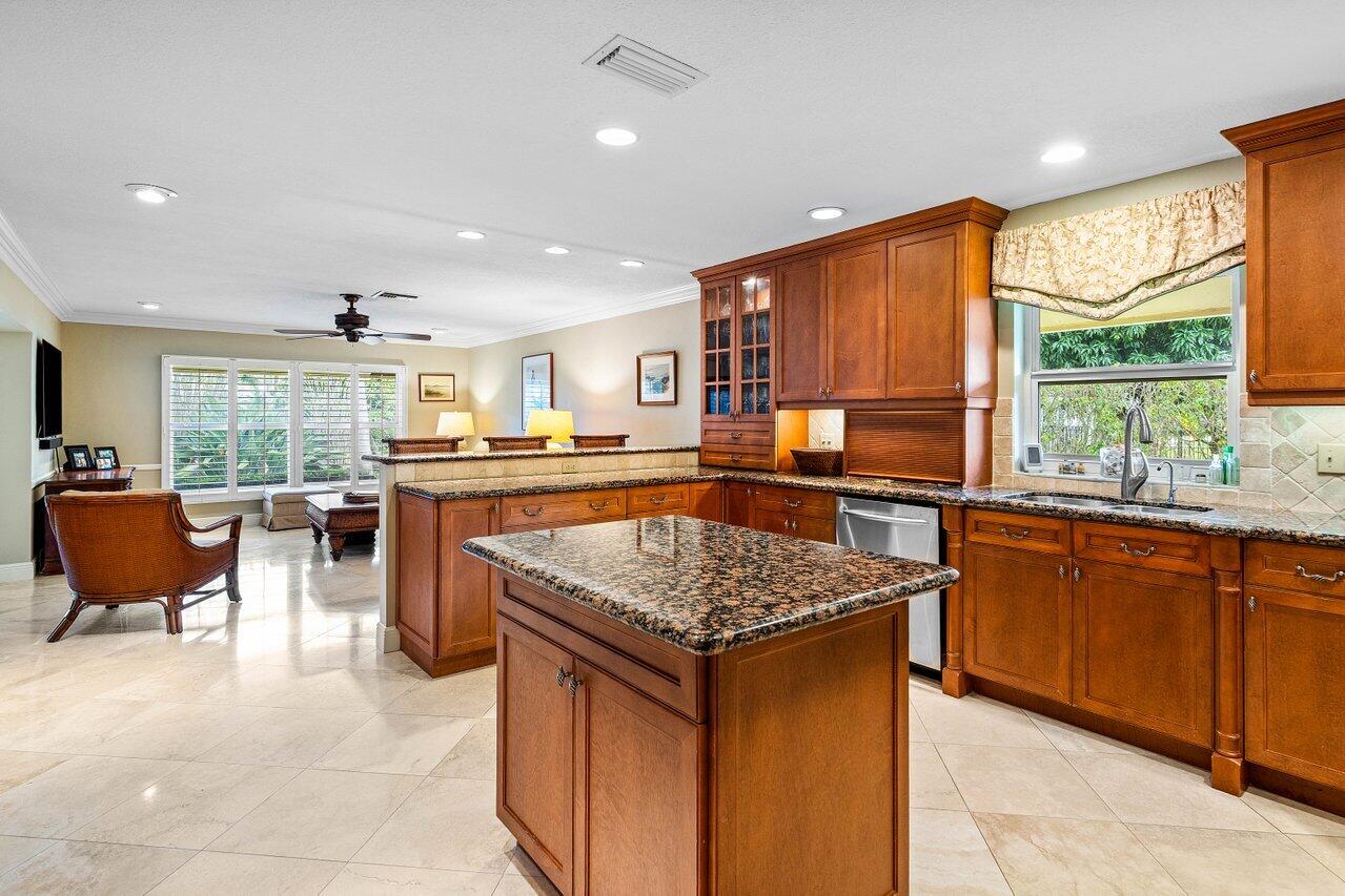 DELRAY DUNES FIRST SEC - Residential