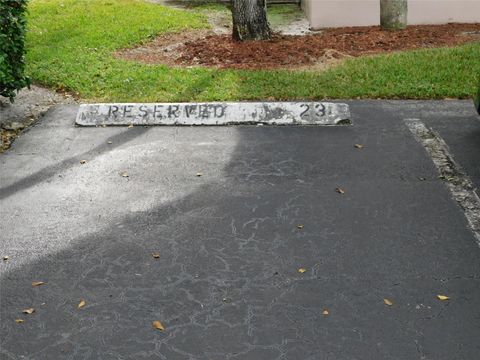 A home in Davie
