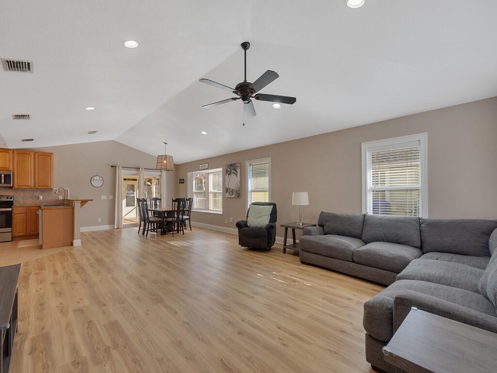 VERO BEACH HOMESITES UNIT NO 1 - Residential