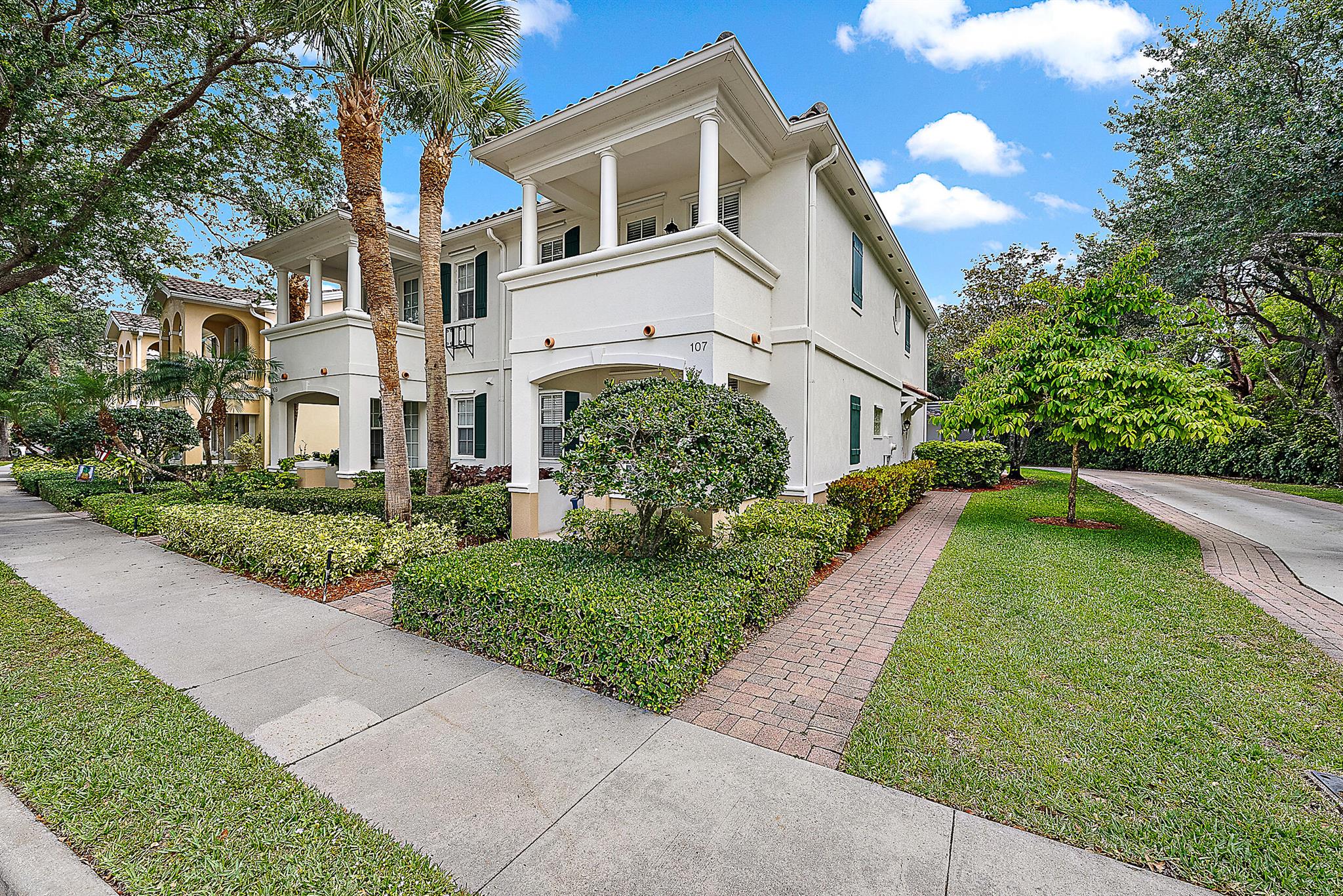 107 Rivinia Drive