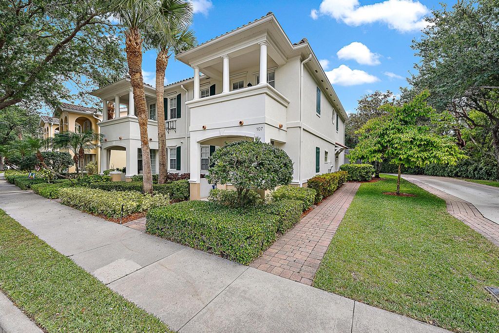 Photo of 107 Rivinia Drive, Jupiter, FL 33458 (MLS # R11084915)