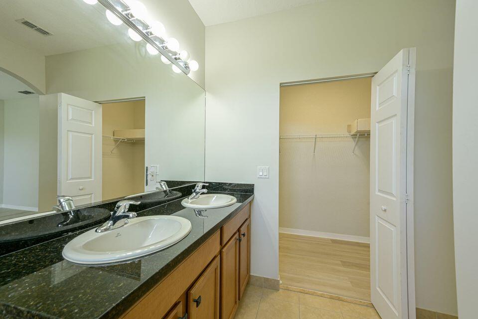 MONTEREY BAY PUD - Residential Lease