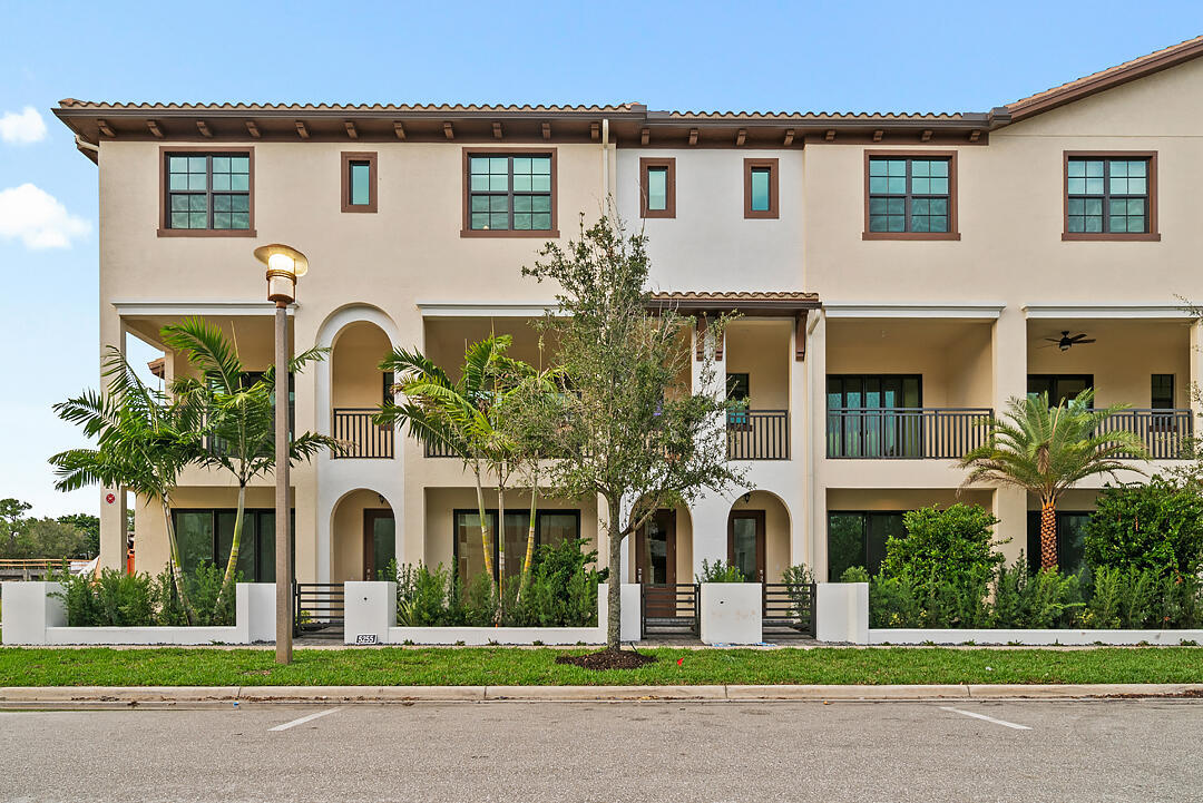ALTON NEIGHBORHOOD - Residential