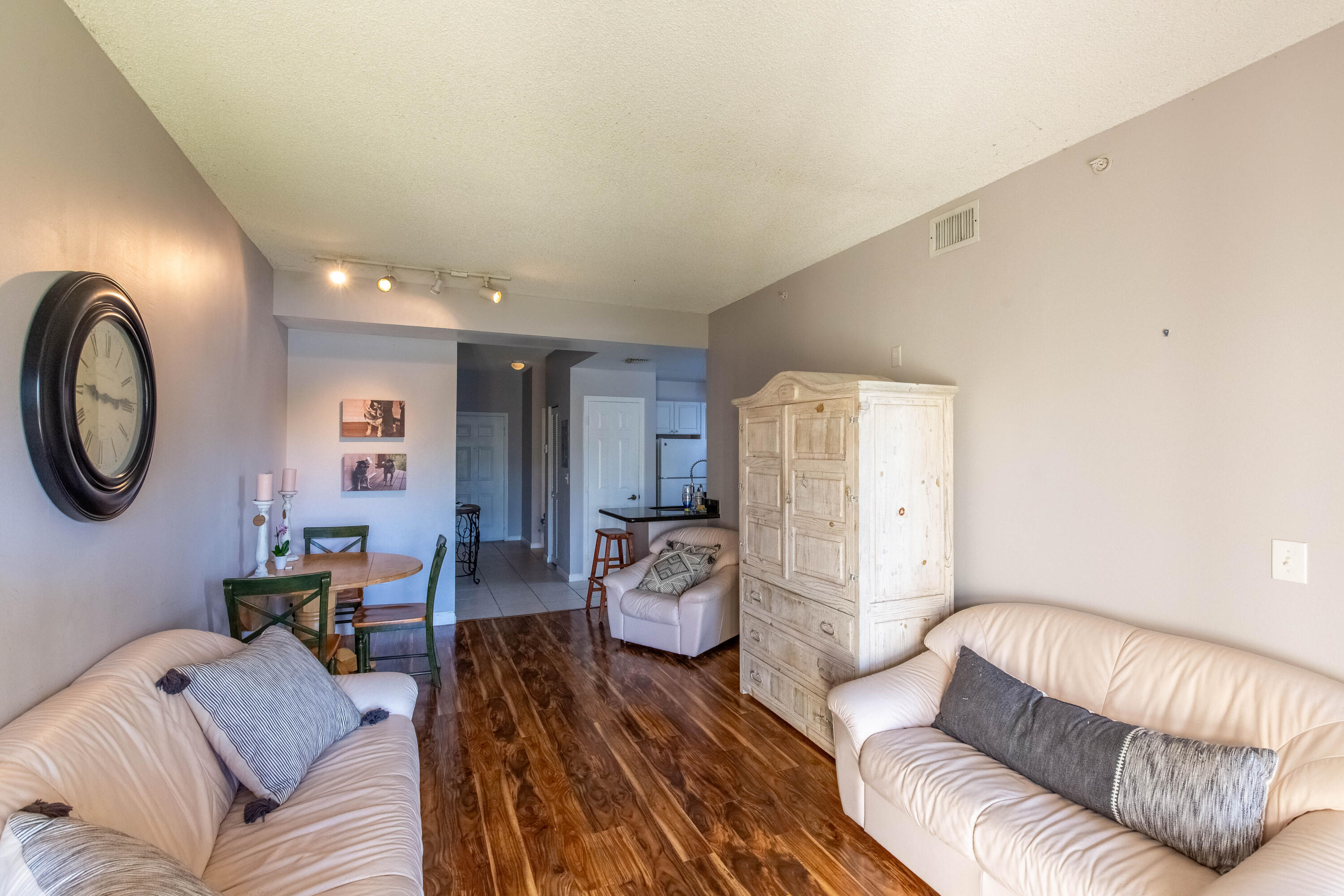 ARISSA PLACE CONDO - Residential