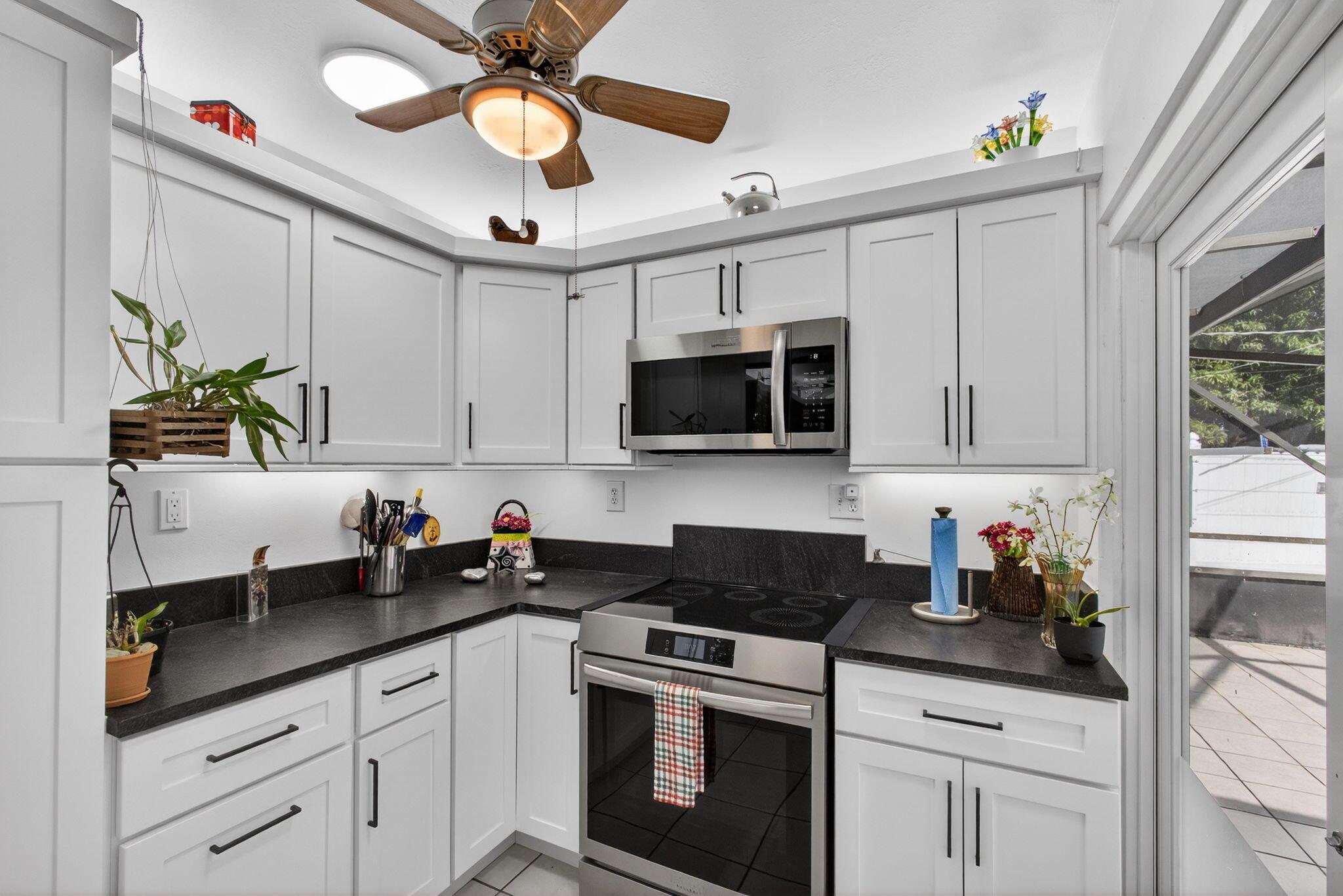 Palm Beach Square - Residential