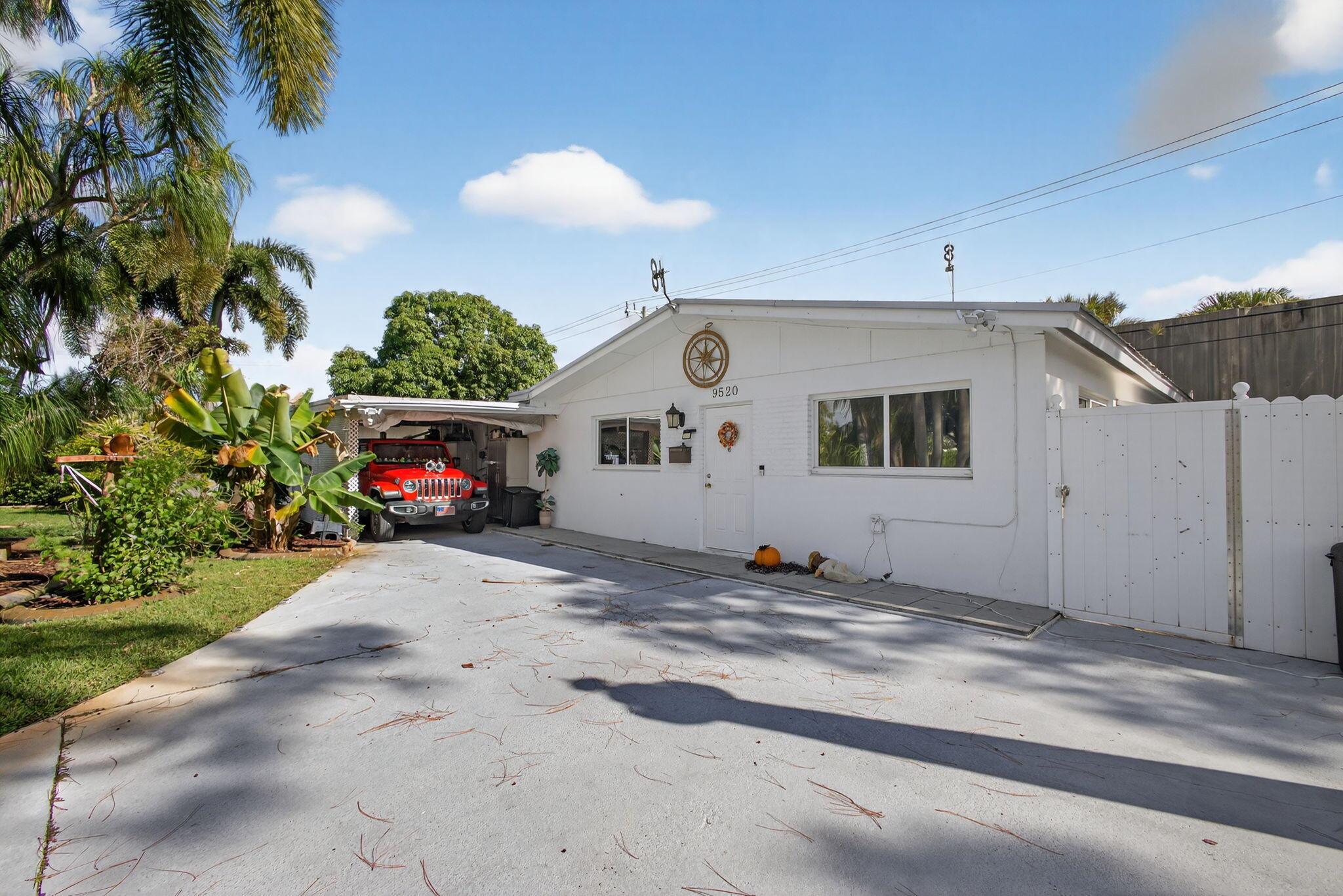 Palm Beach Square - Residential