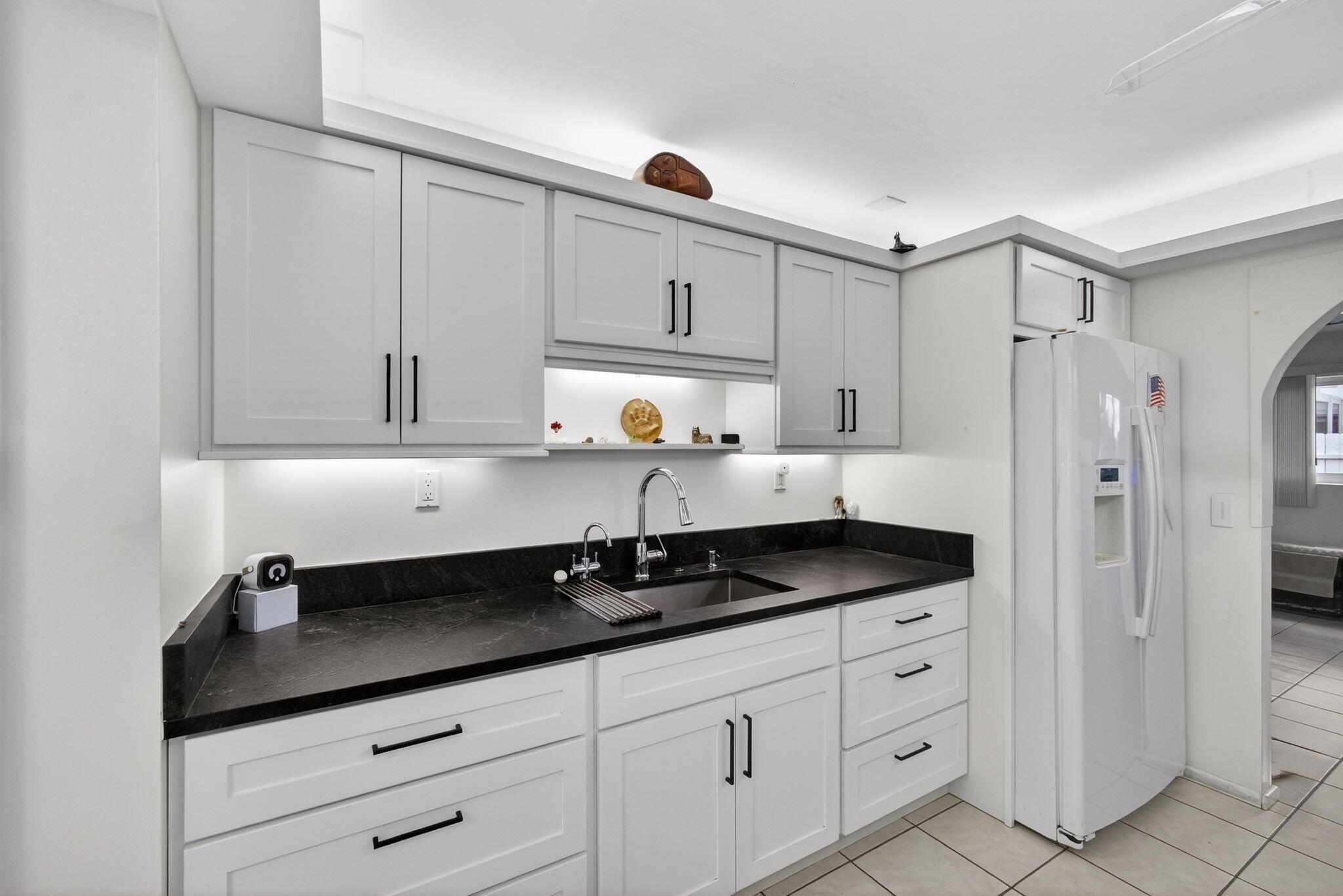 Palm Beach Square - Residential