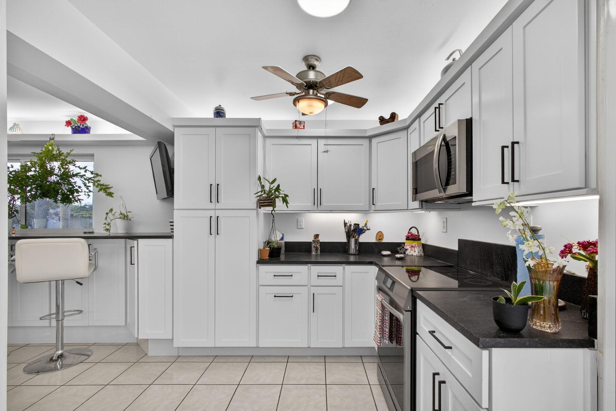 Palm Beach Square - Residential