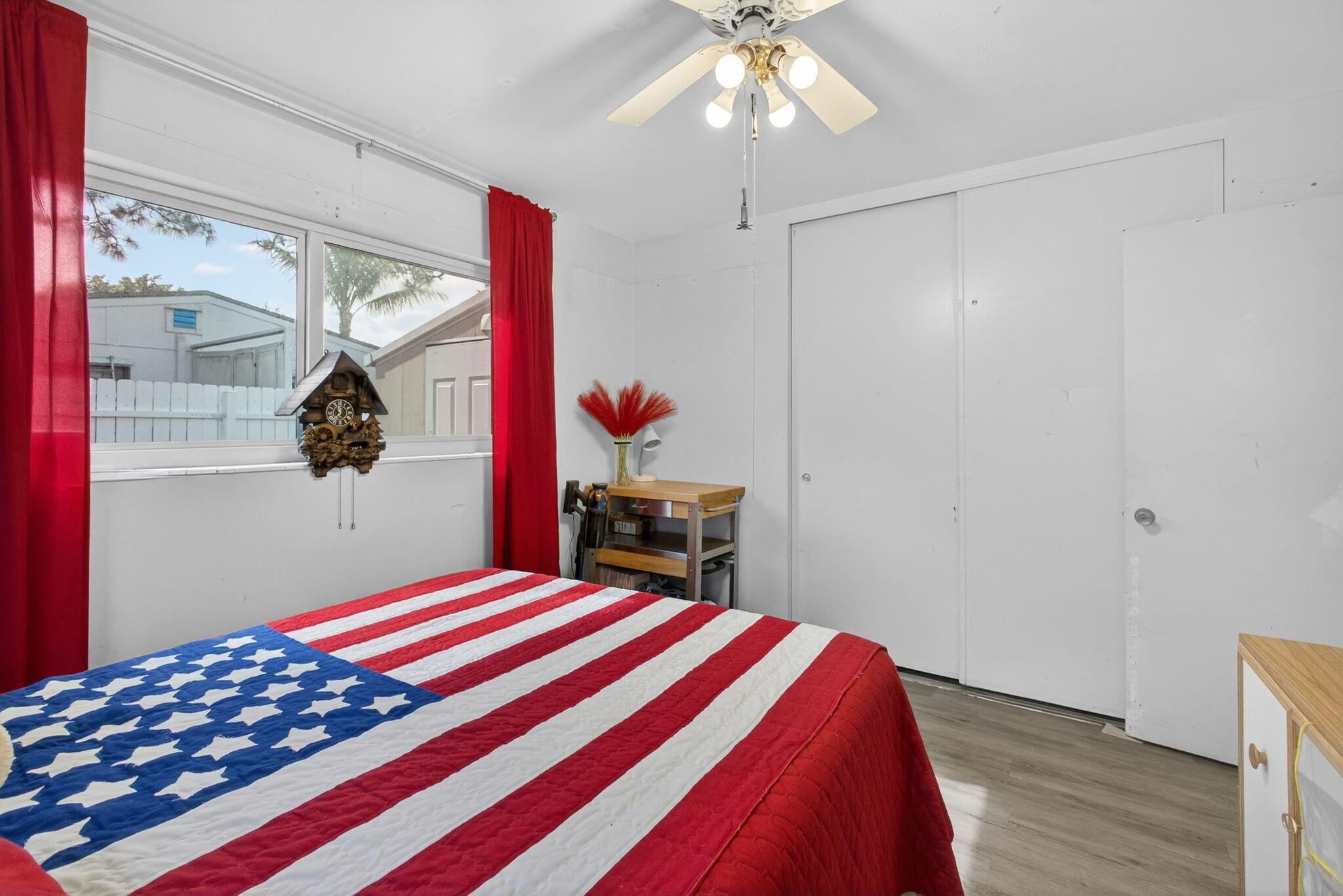 Palm Beach Square - Residential