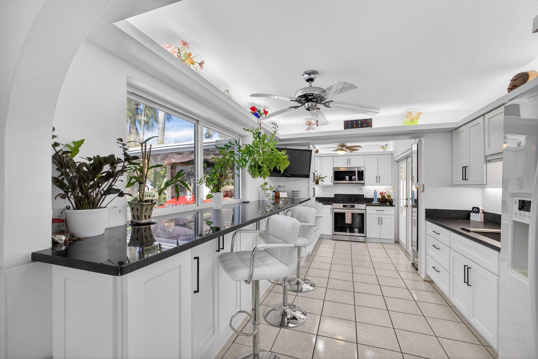 Palm Beach Square - Residential