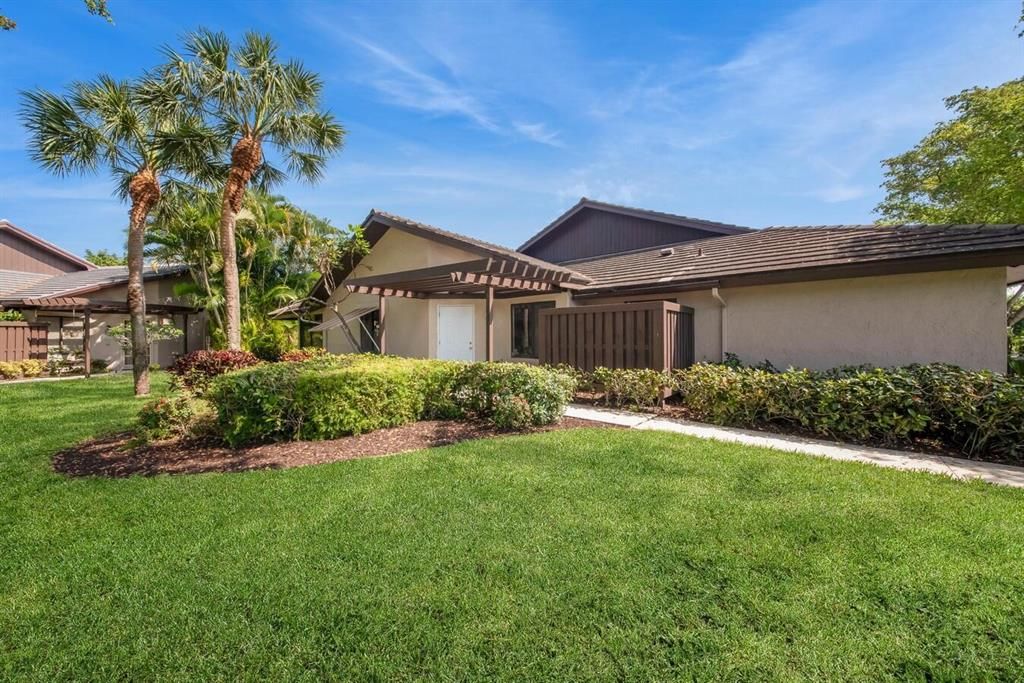 Photo of 5045 Pine Drive, Boynton Beach, FL 33437 (MLS # R10872018)