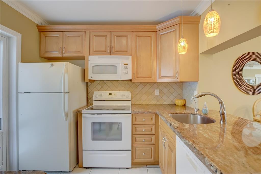 LEISURE GARDENS CONDO - Residential