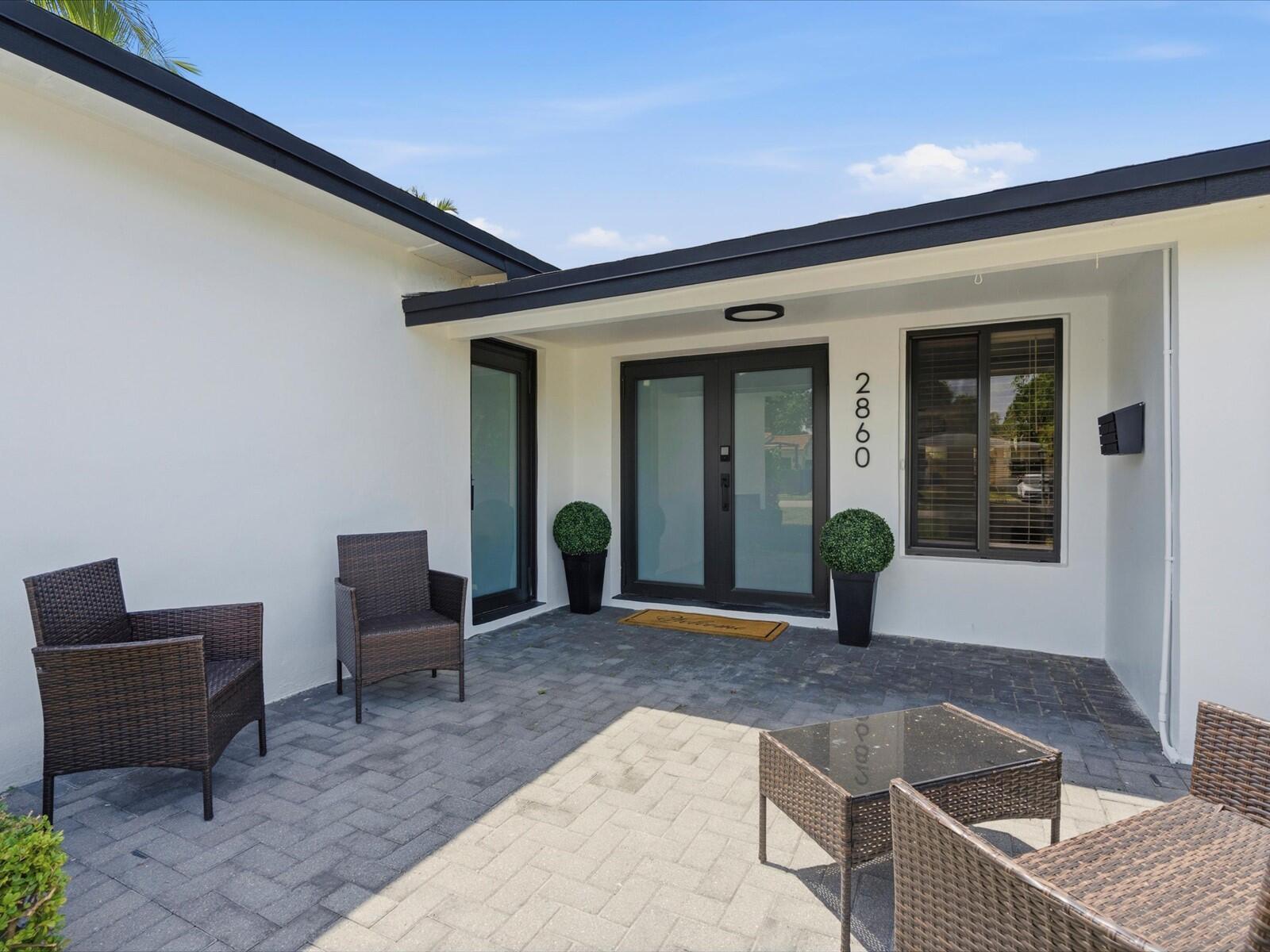 2860 Monroe Street, Hollywood FL 33020