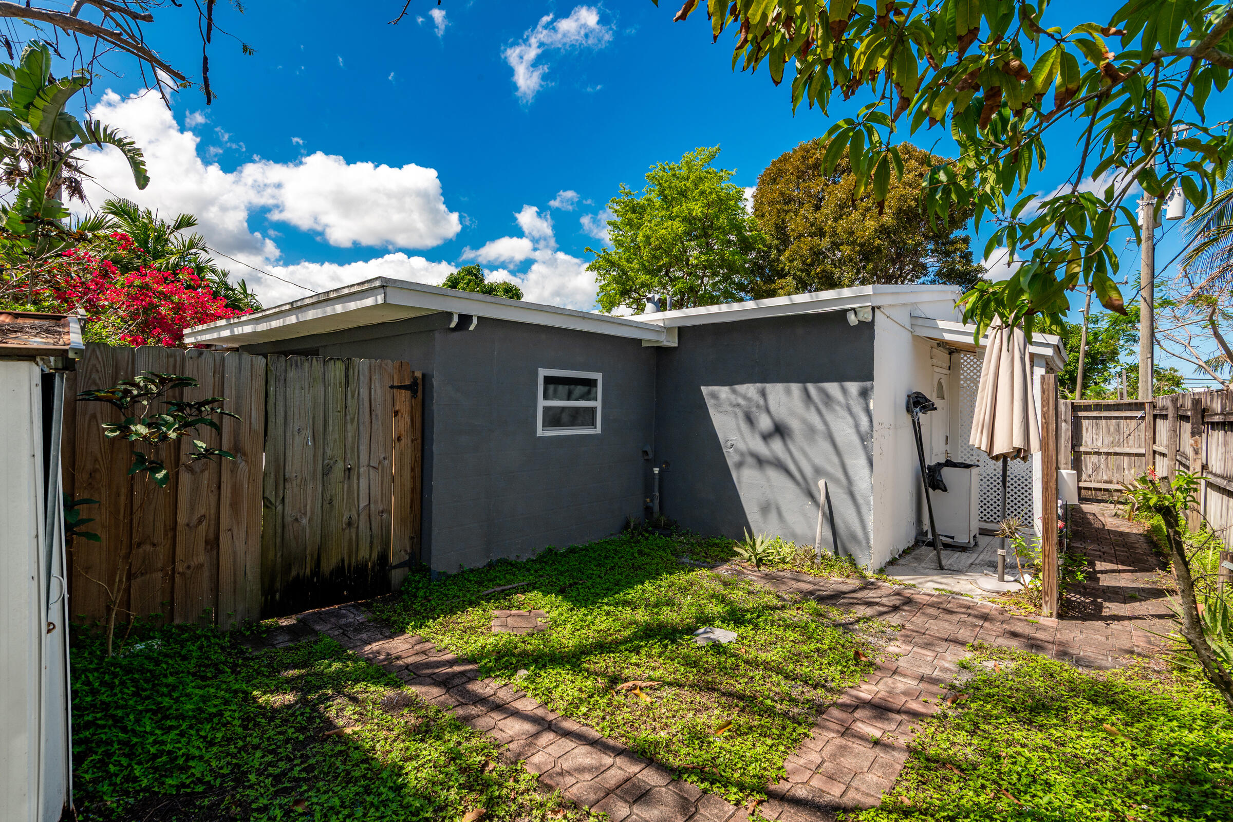 COLLIER ESTATES 4TH ADD - Residential