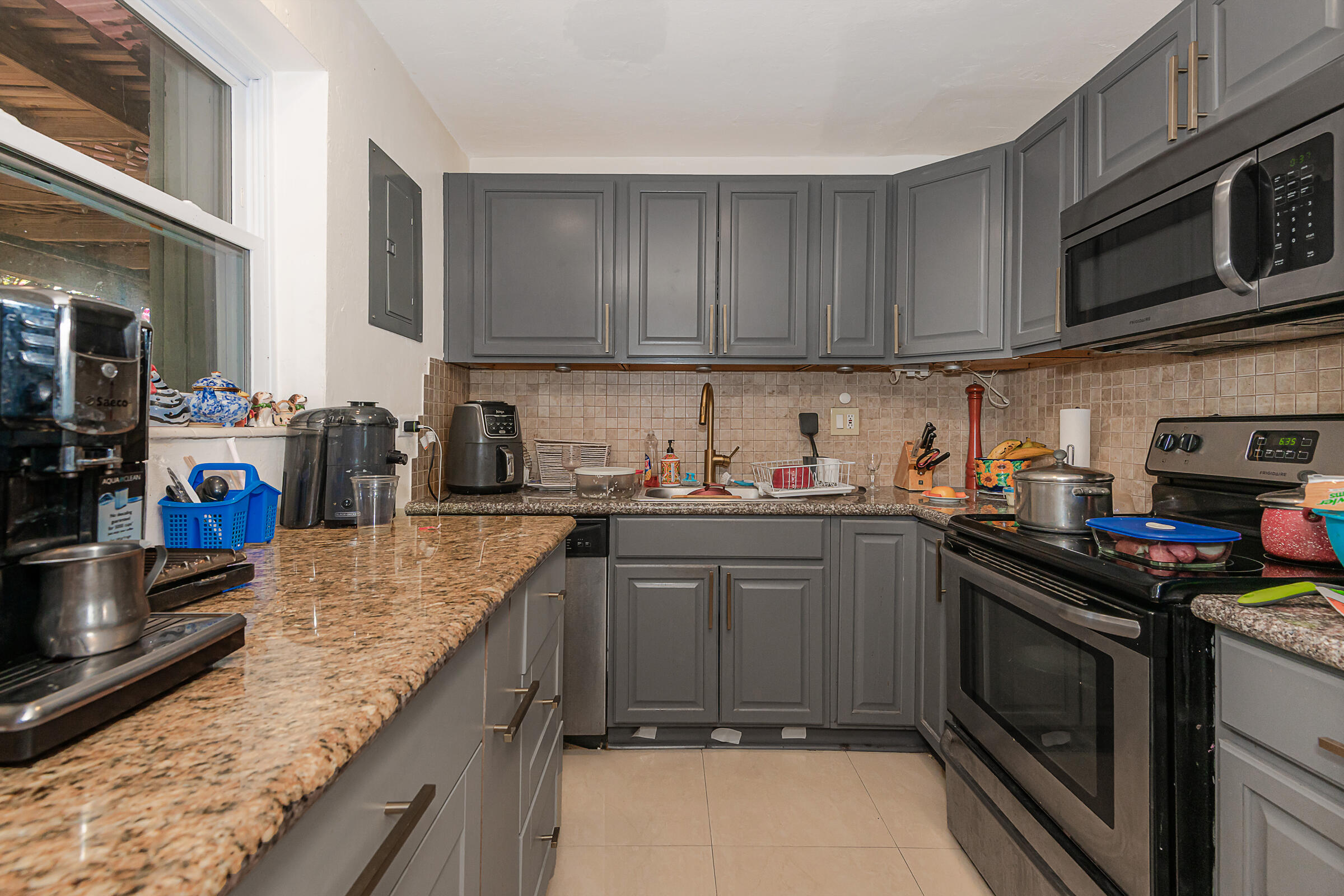 COLLIER ESTATES 4TH ADD - Residential