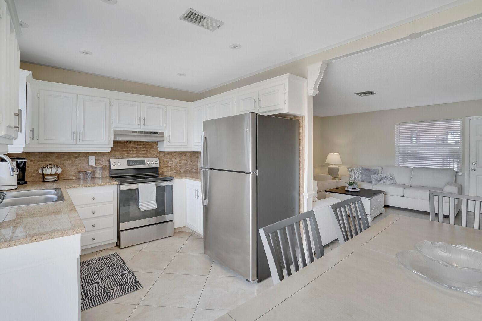 222 SW 1st Street H-7