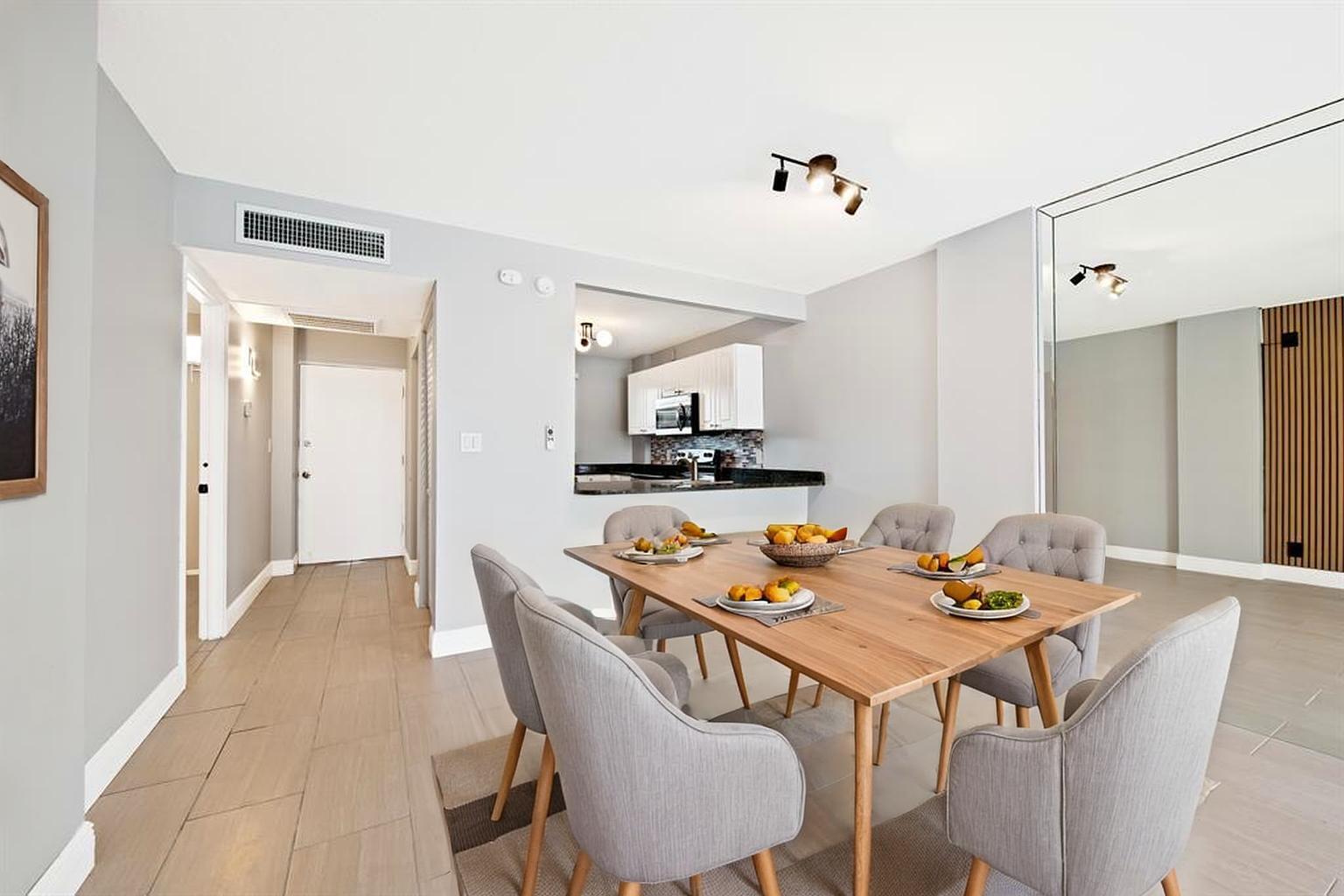 ROYAL PARK CONDO - Residential