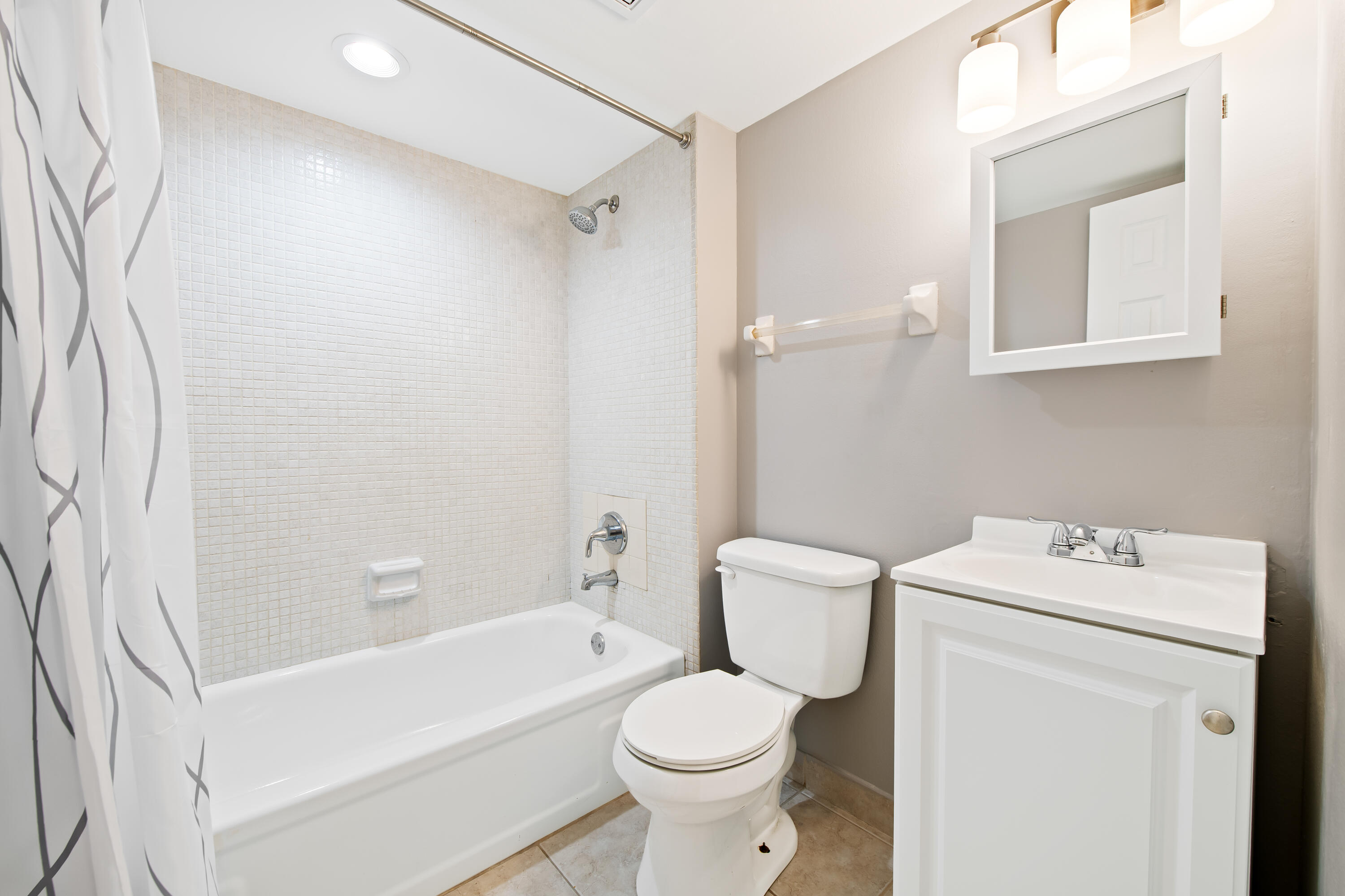 ROYAL PARK CONDO - Residential