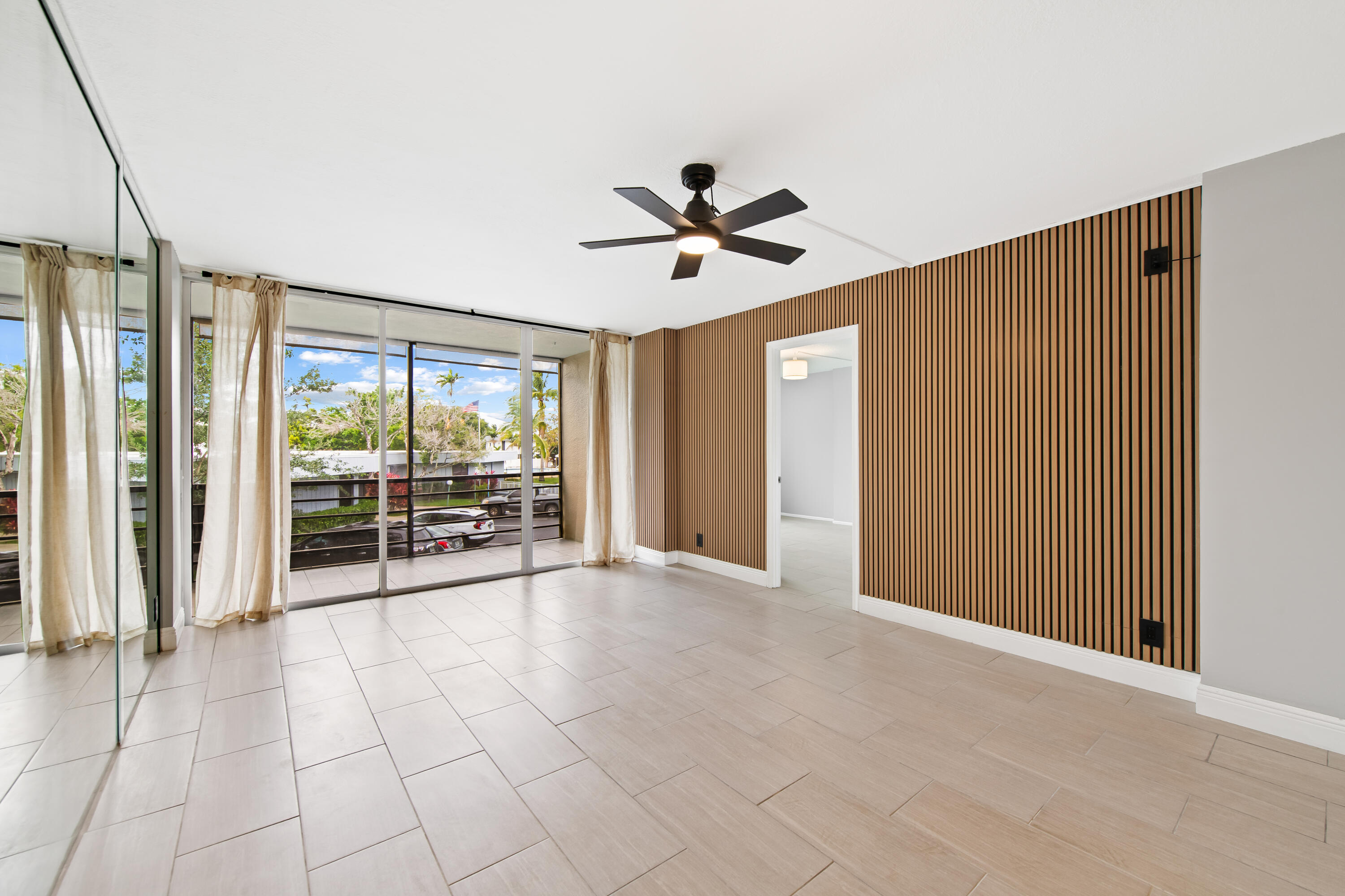 113 Royal Park Drive 2h