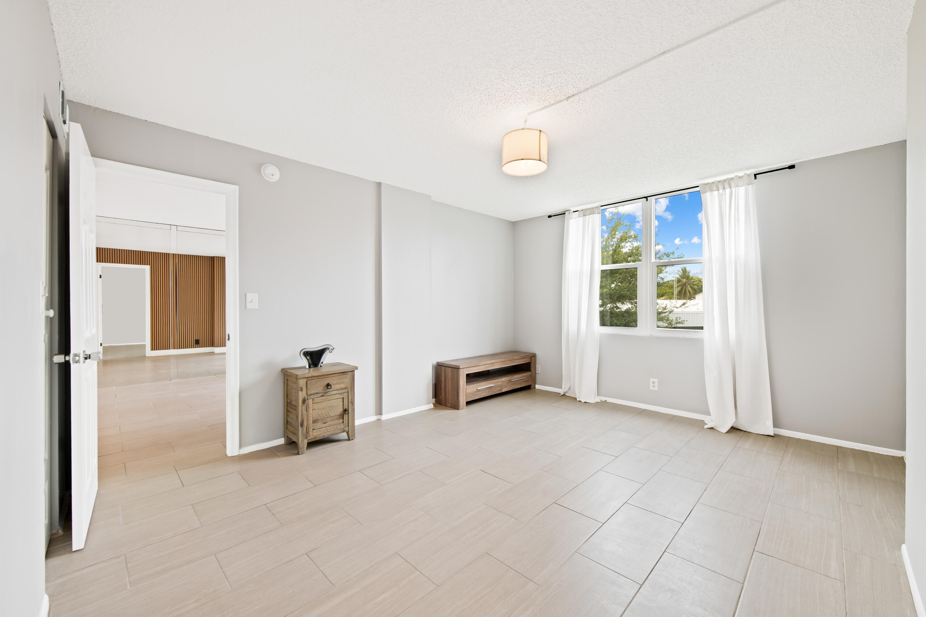 ROYAL PARK CONDO - Residential