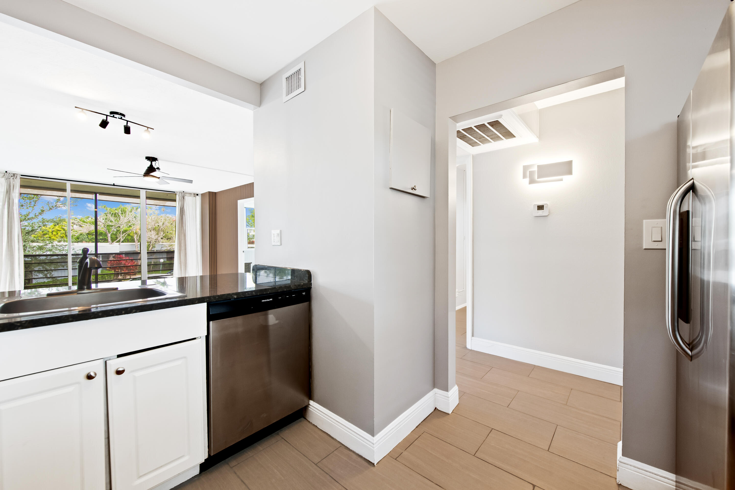 113 Royal Park Drive 2h