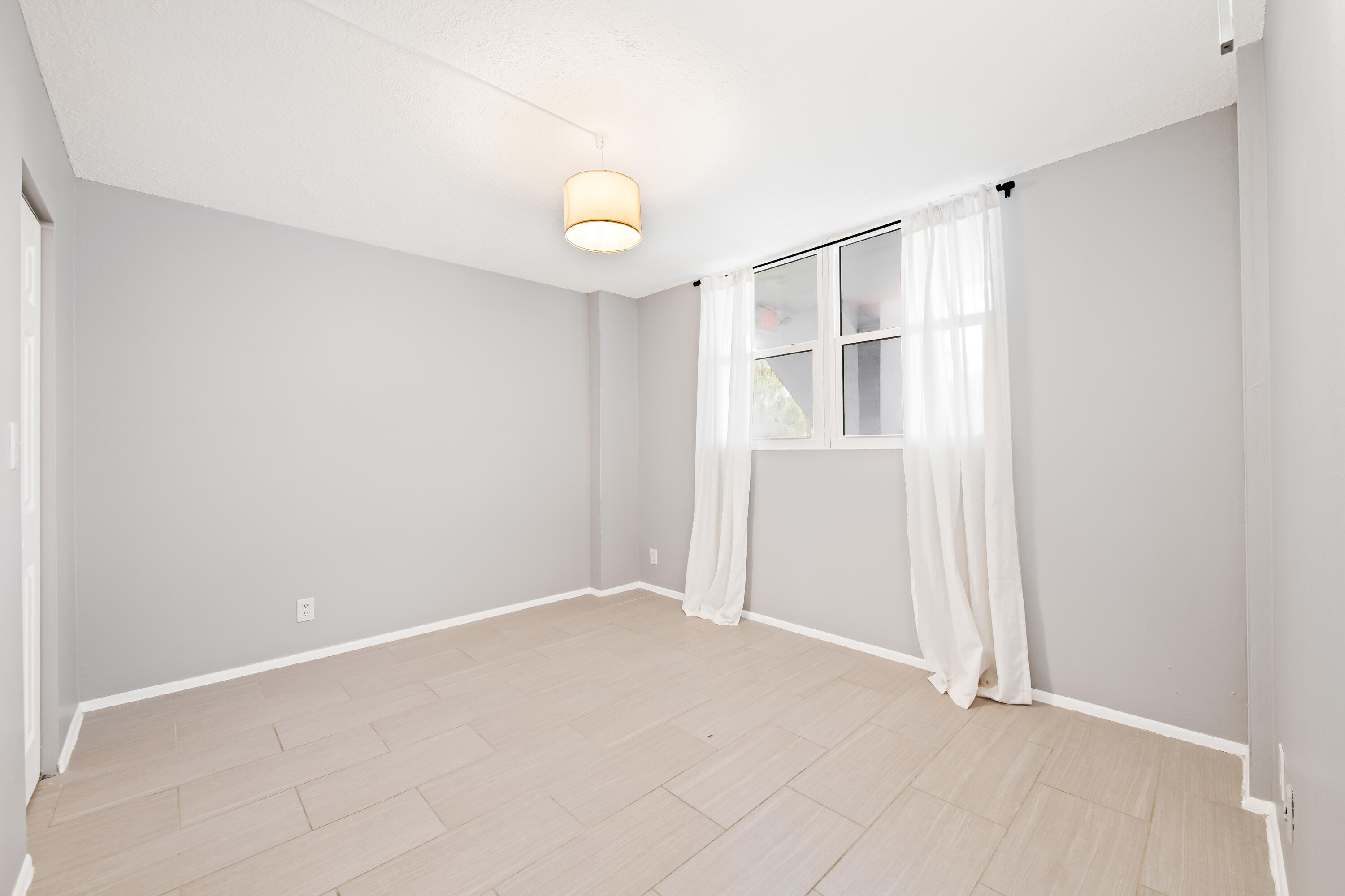 ROYAL PARK CONDO - Residential