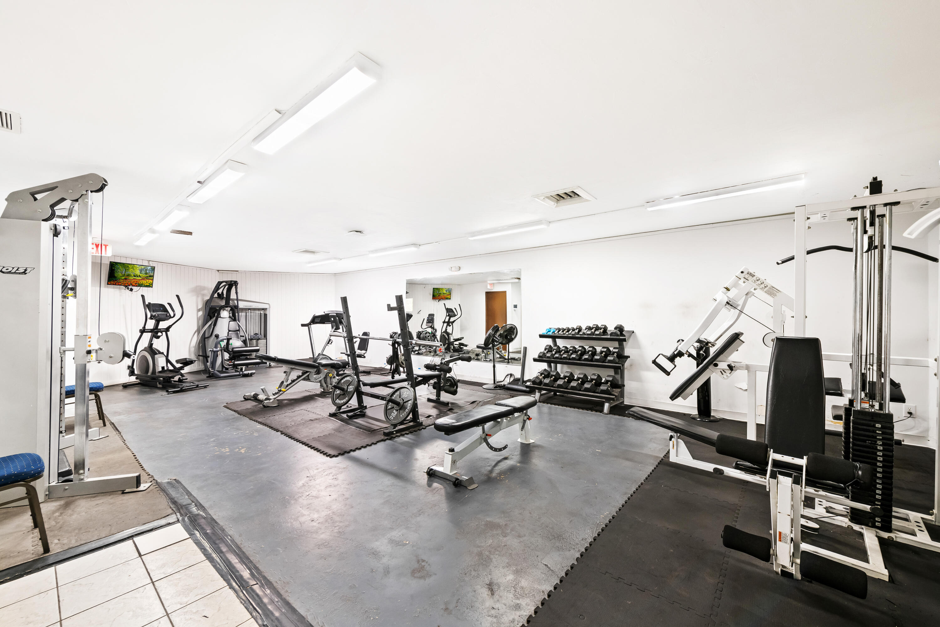 ROYAL PARK CONDO - Residential