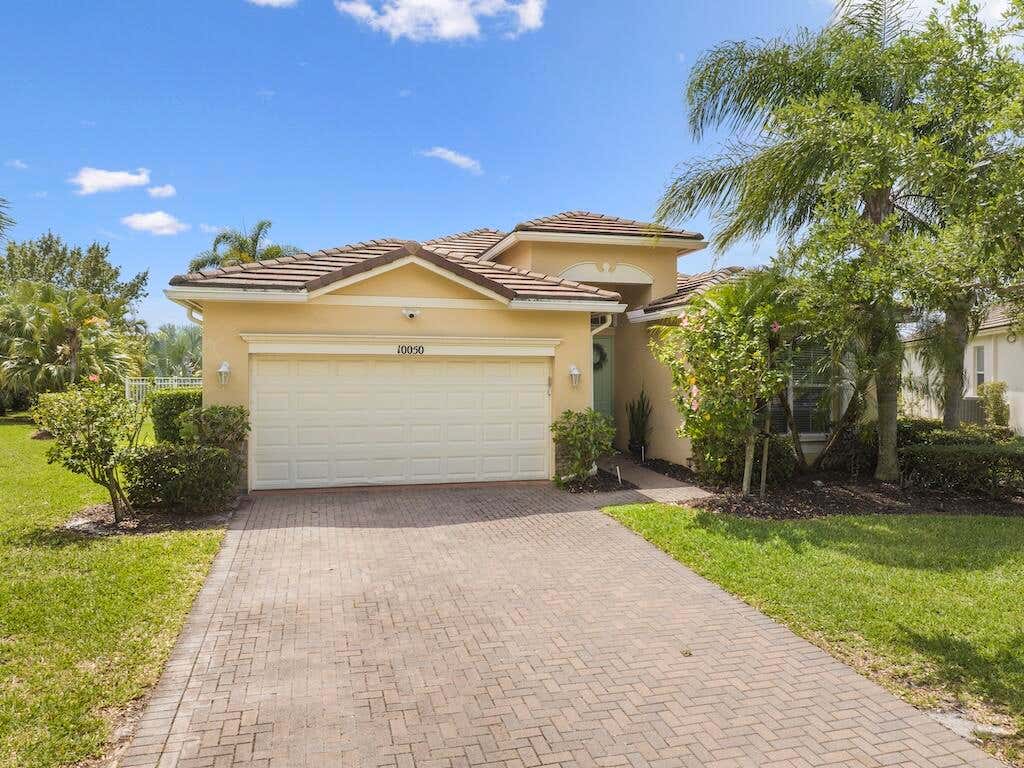 Photo of 10050 SW Cardigan Circle, Port Saint Lucie, FL 34987 (MLS # R11083124)