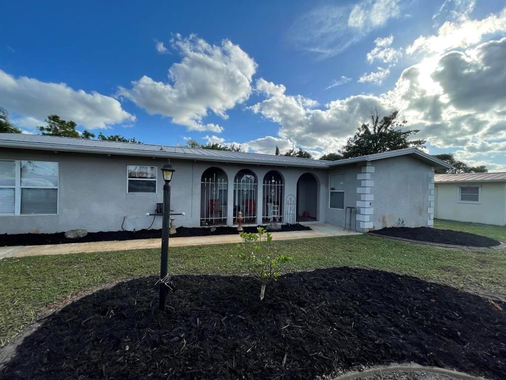 Photo of 219 SW Winnachee Drive, Stuart, FL 34994 (MLS # R10746377)